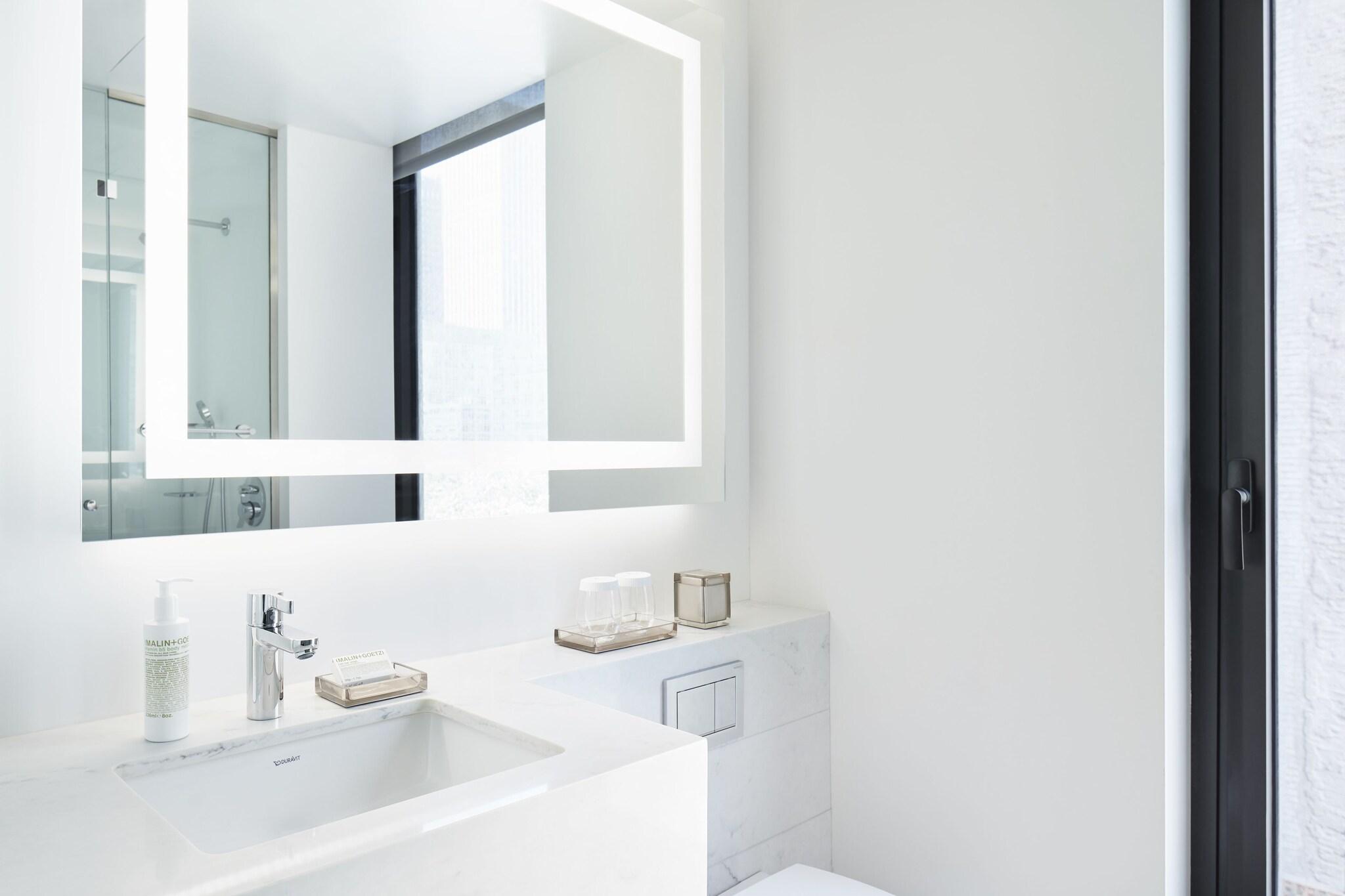 Double Premier Queen Bed