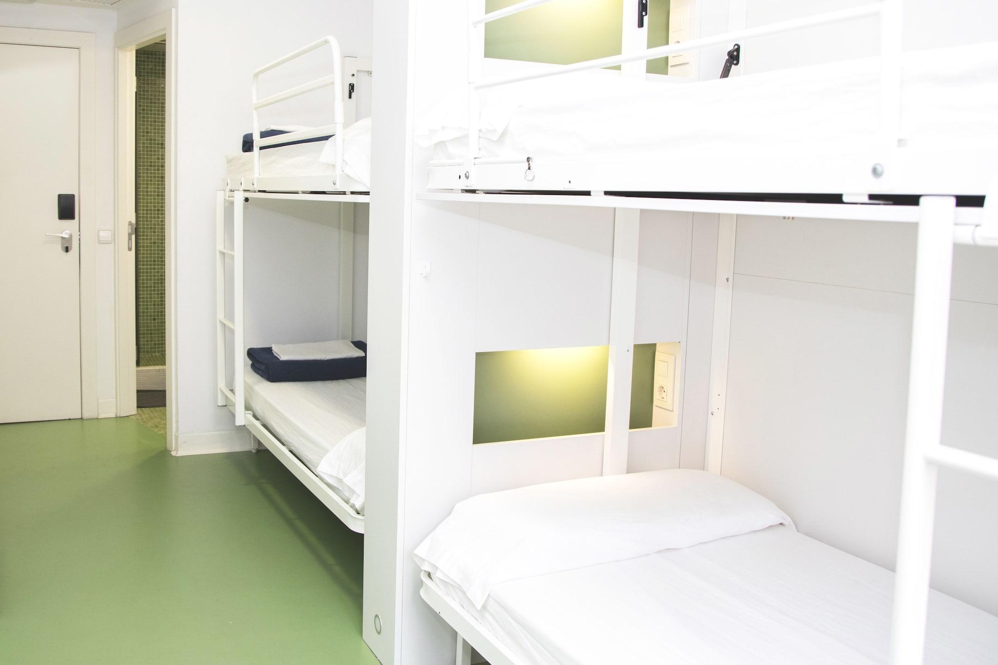 Bed in Dormitory Capacity 4