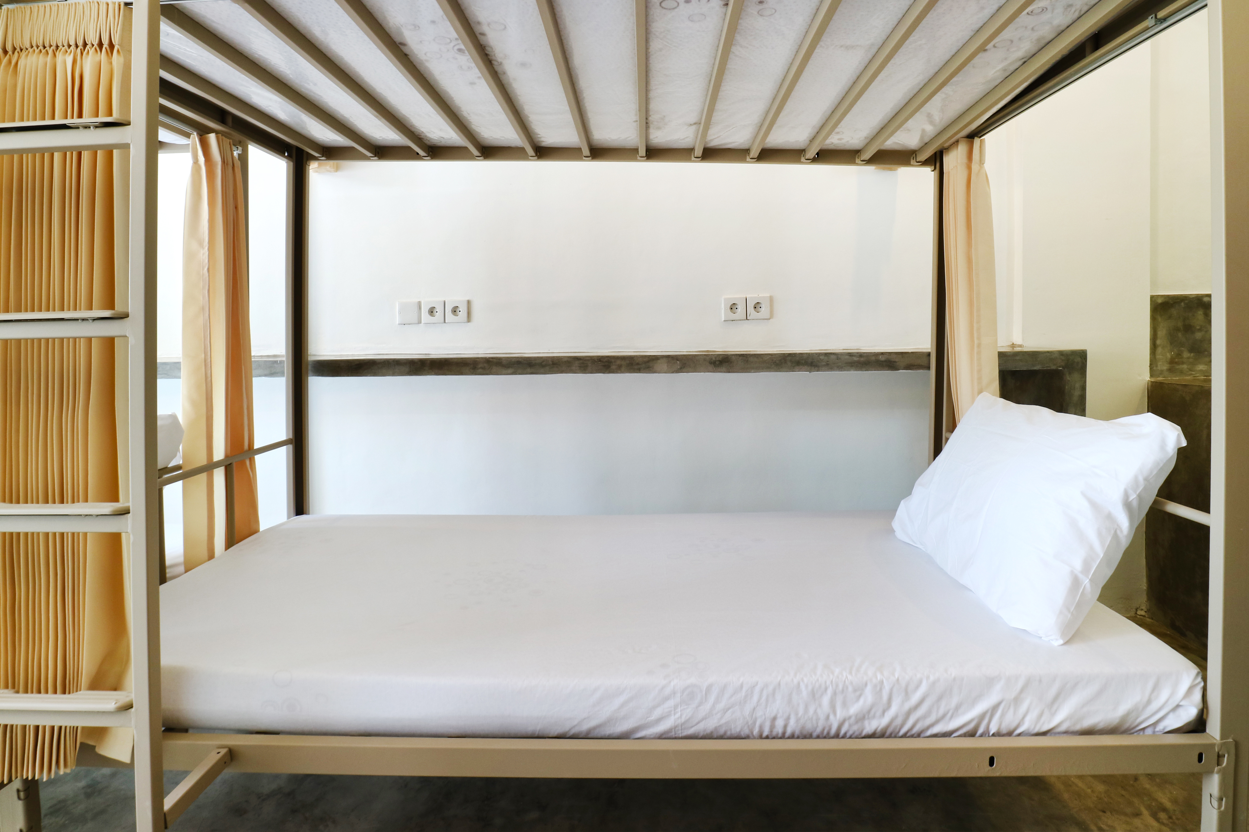 Bed in Dormitory Bunk Bed