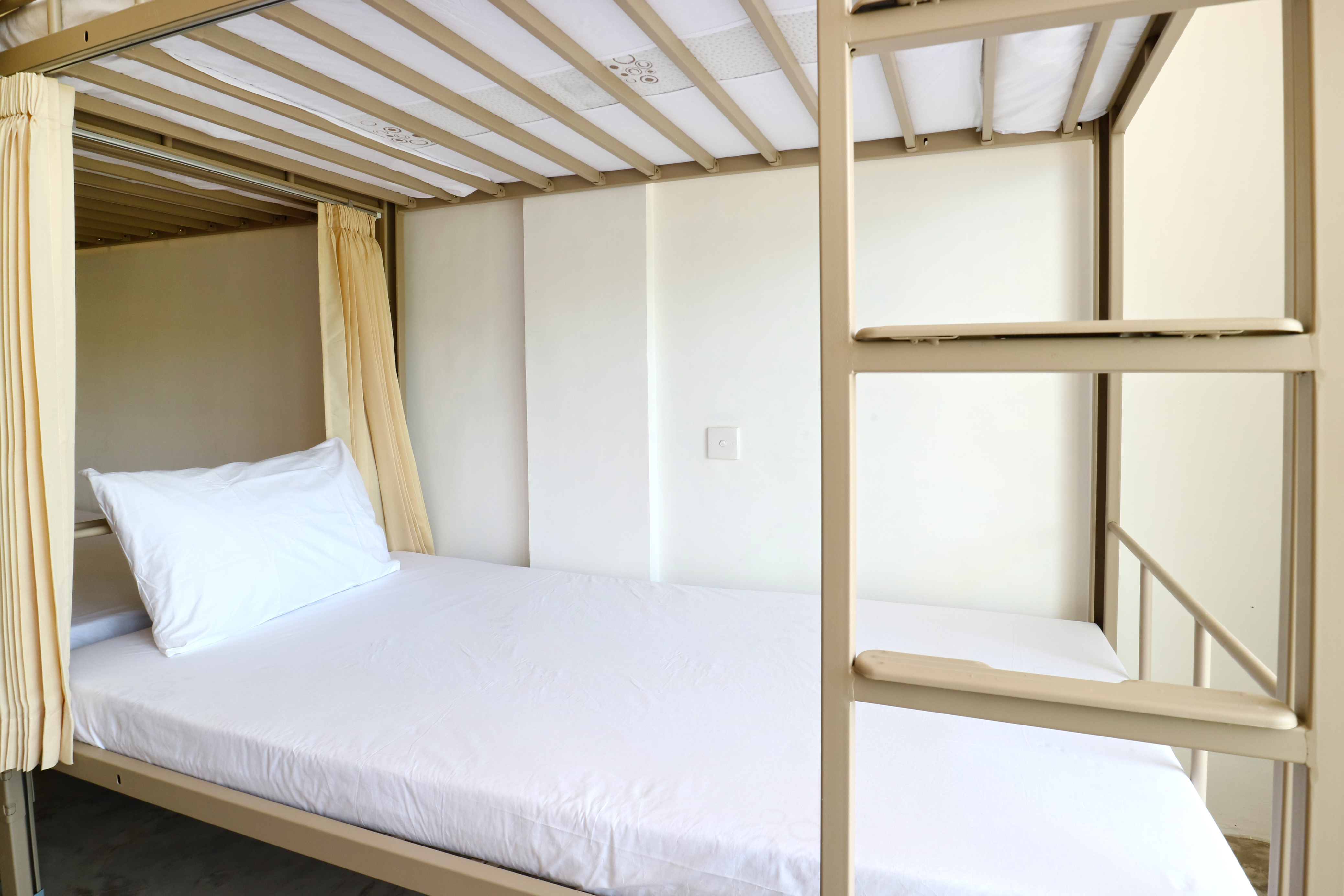 Bed in Dormitory Bunk Bed