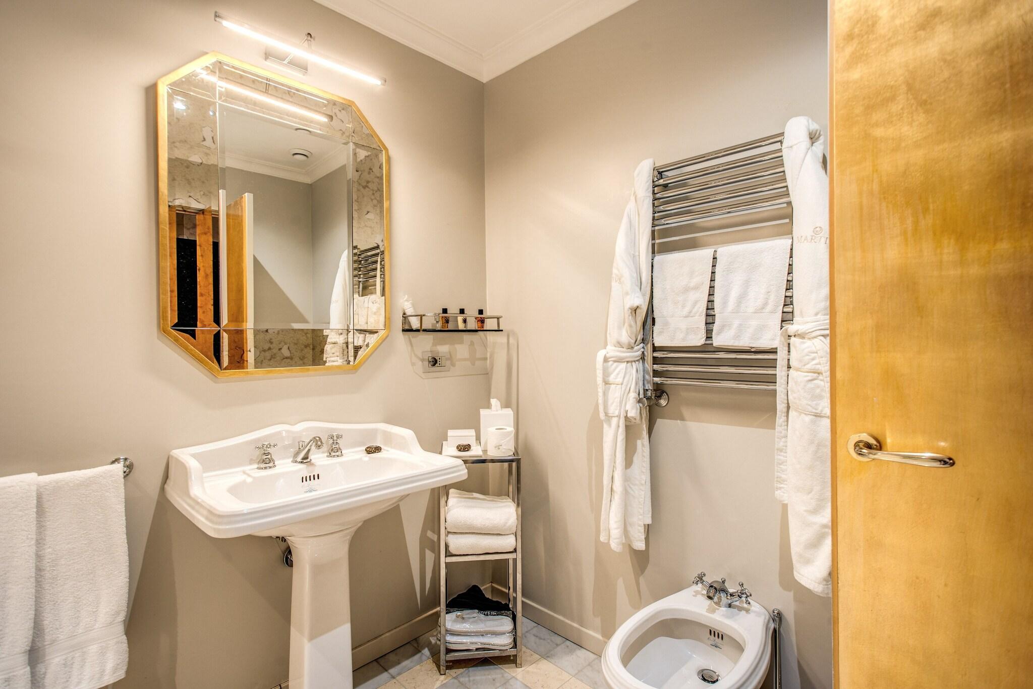 Suite Deluxe King Bed