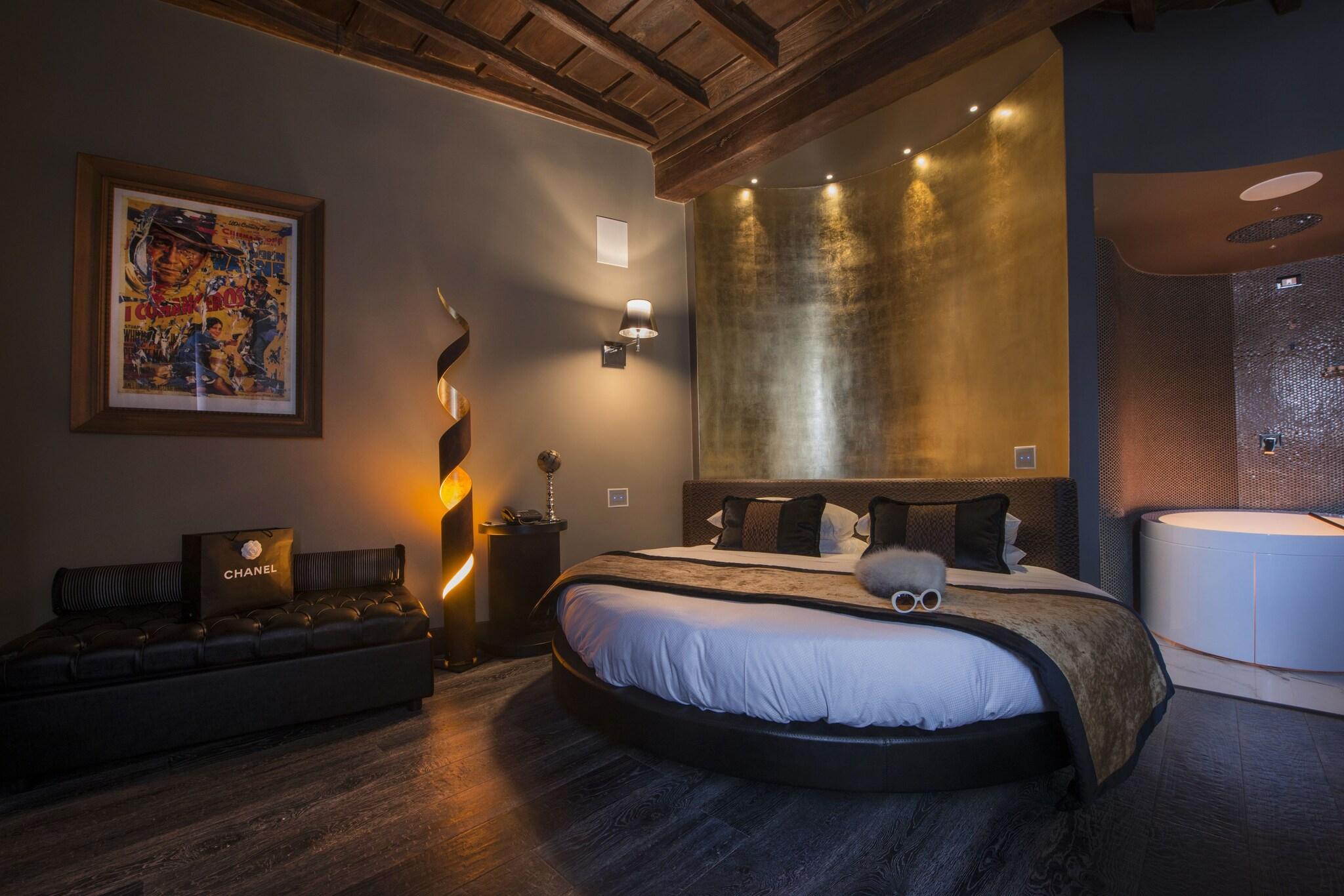 Junior Suite King Size Bed