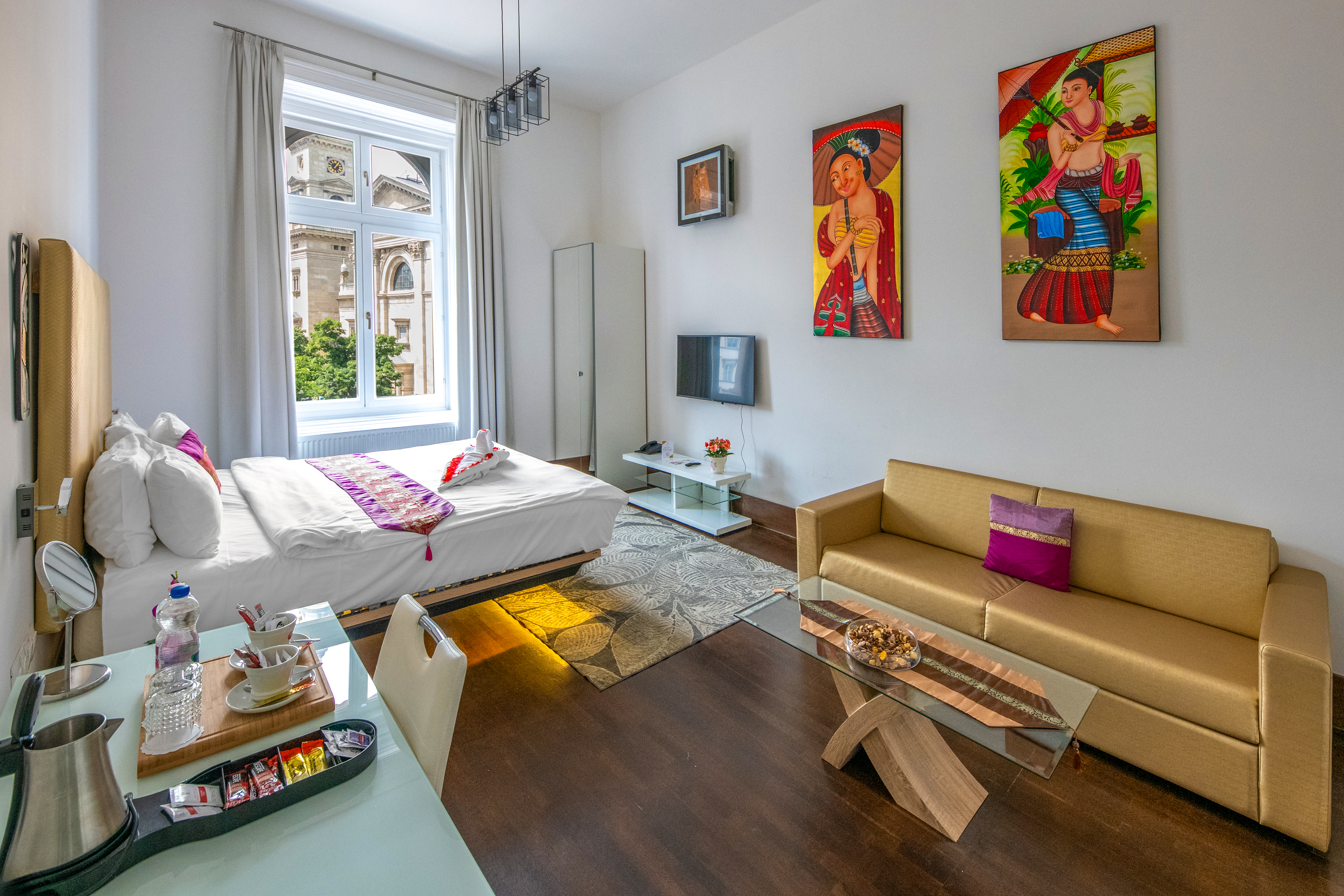 Junior Suite with Views