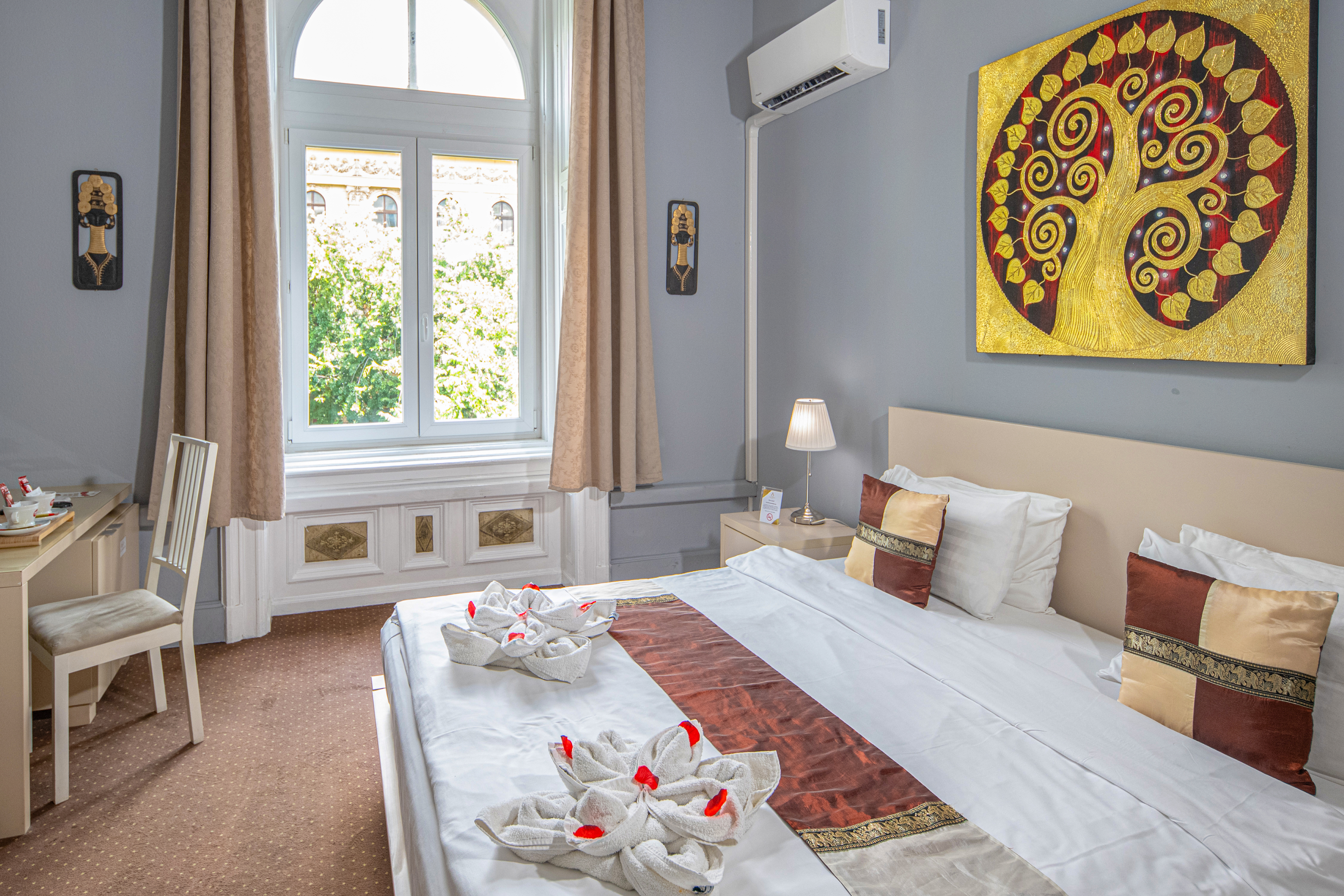 Double or Twin Superior