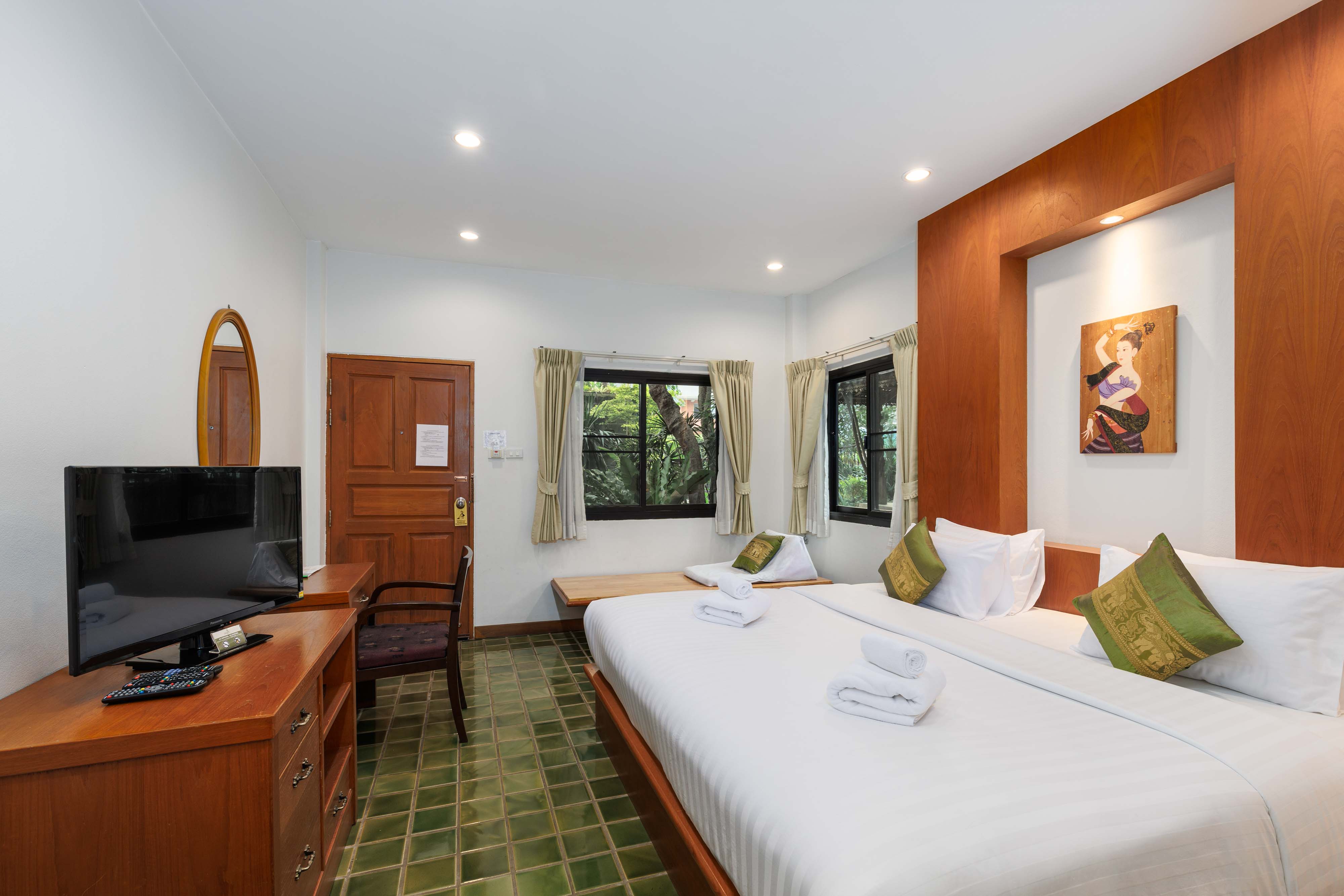 Double Deluxe King Bed