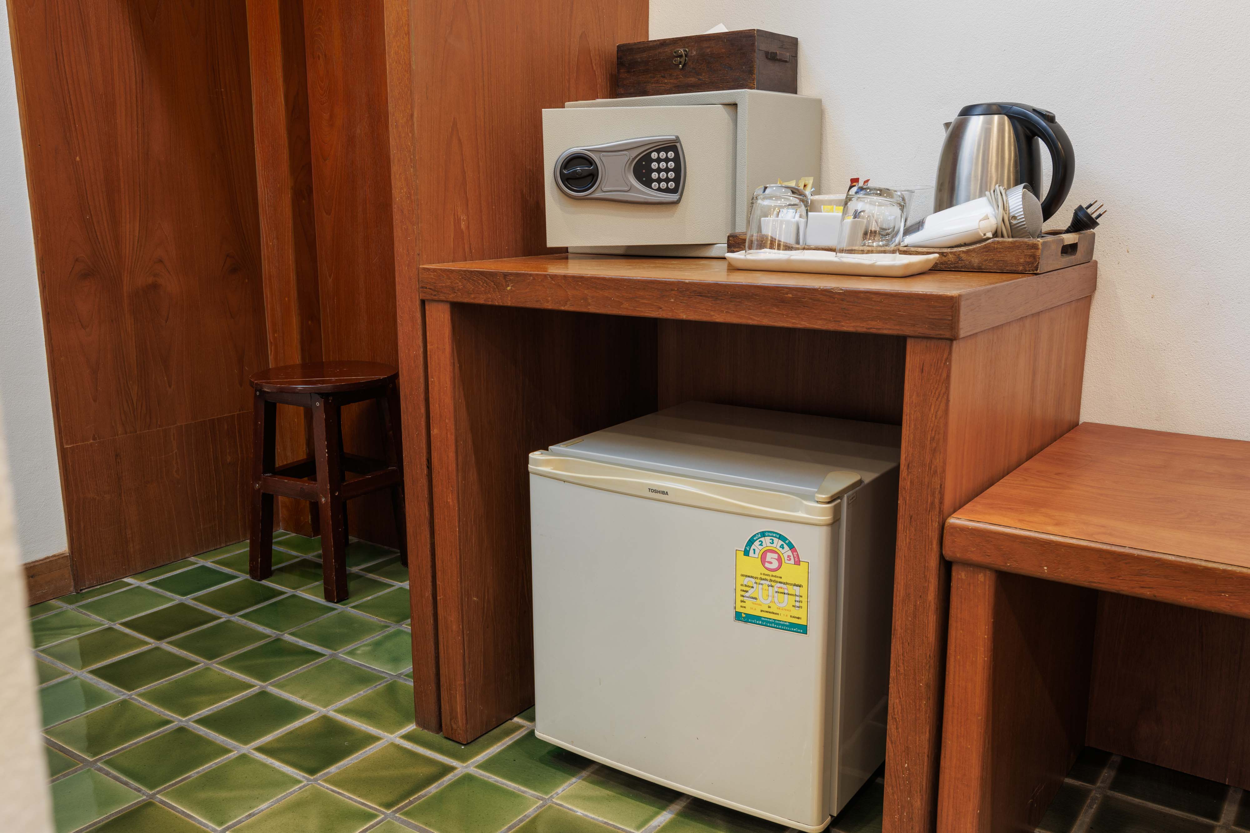 Double Deluxe King Bed