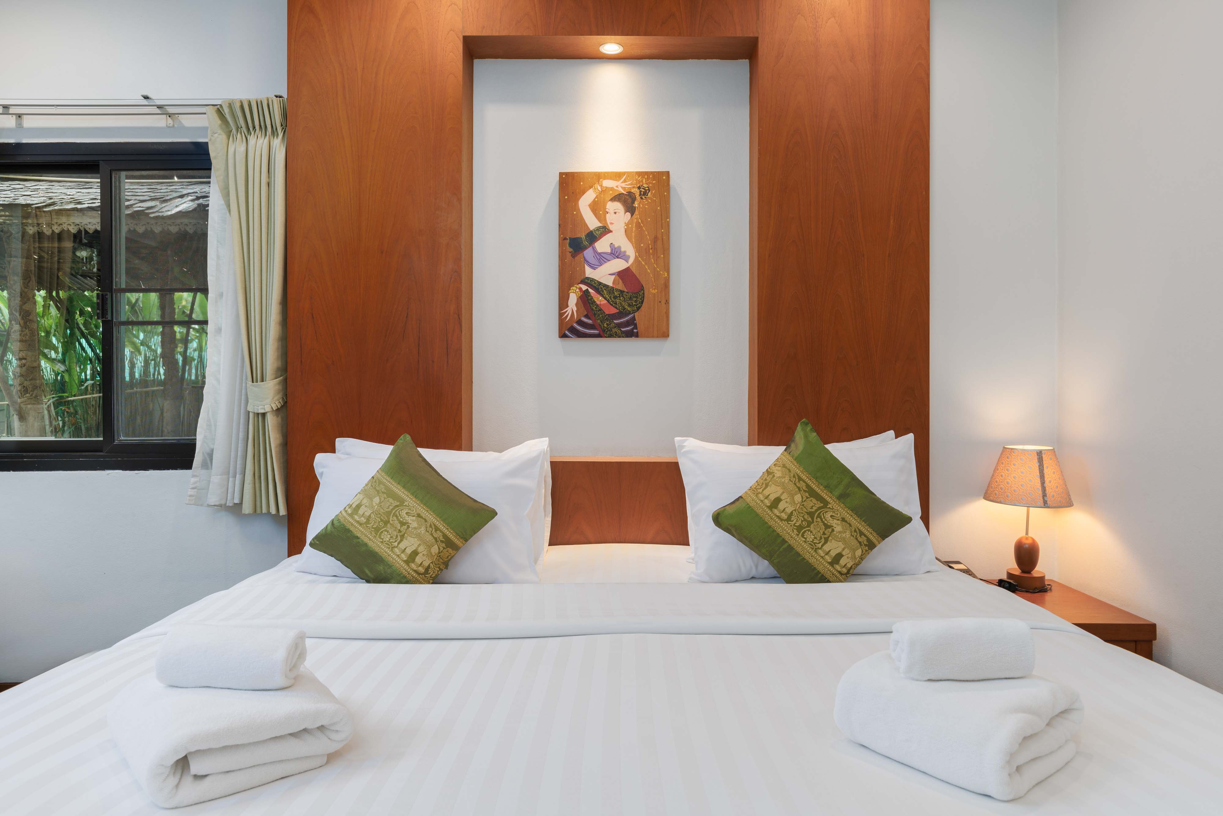 Double Deluxe King Bed