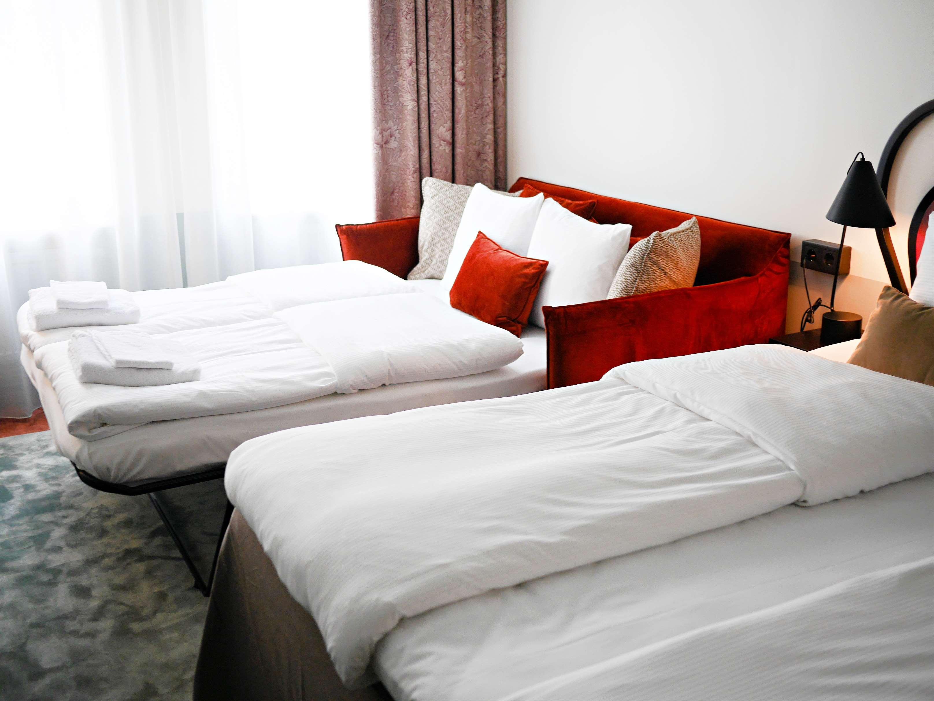 Family Room Capacity 4