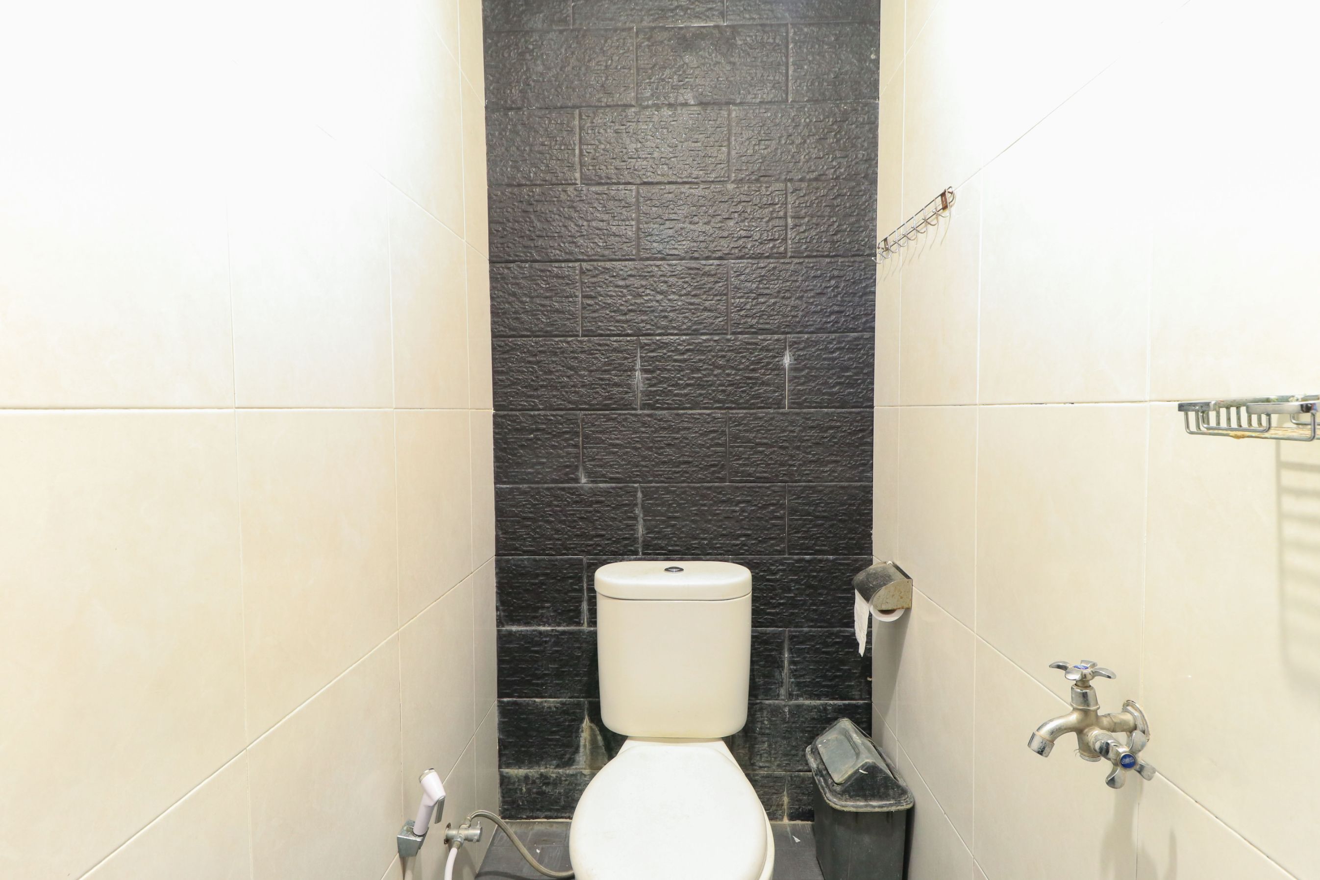 Bed in Dormitory Capacity 6