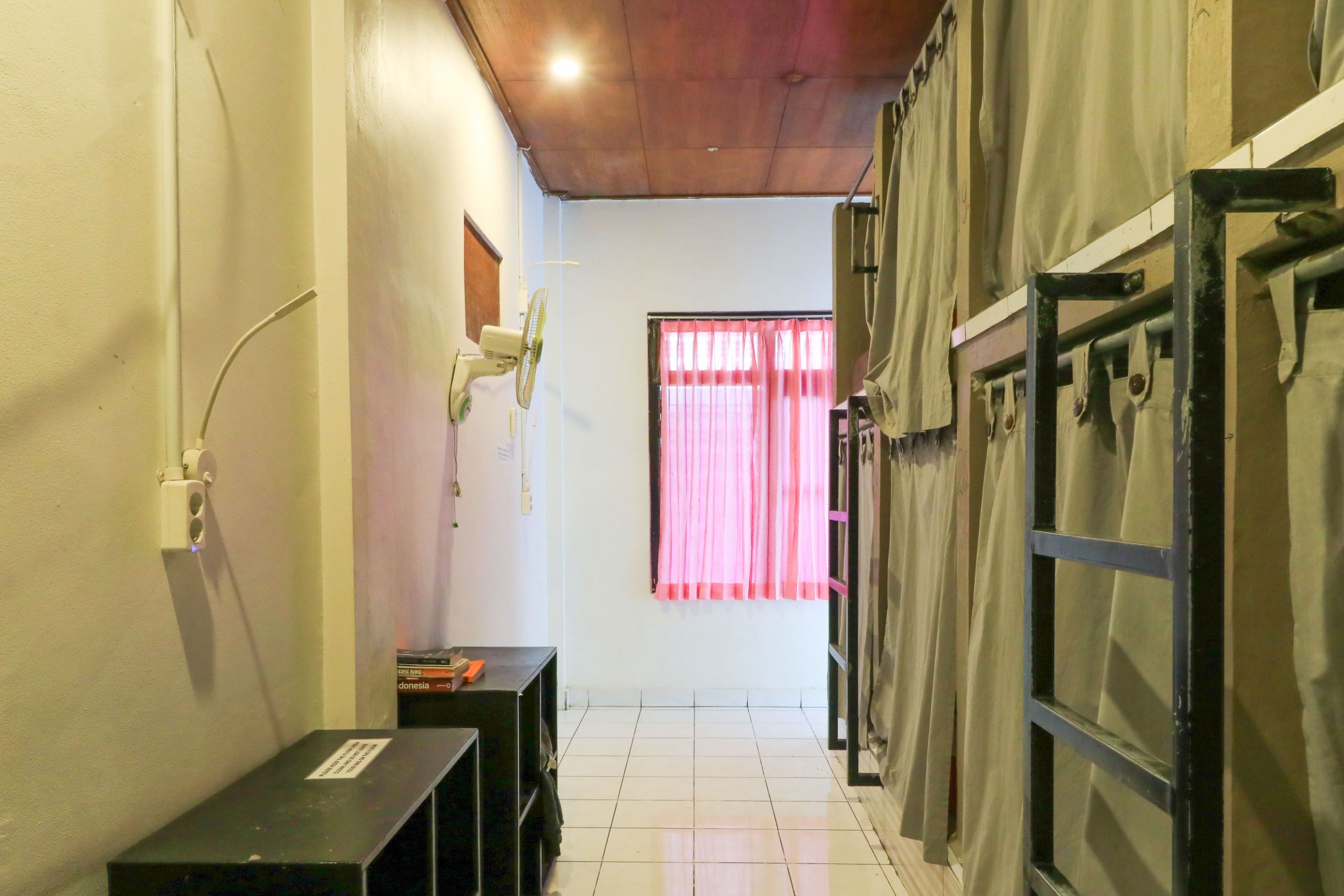 Bed in Dormitory Capacity 6