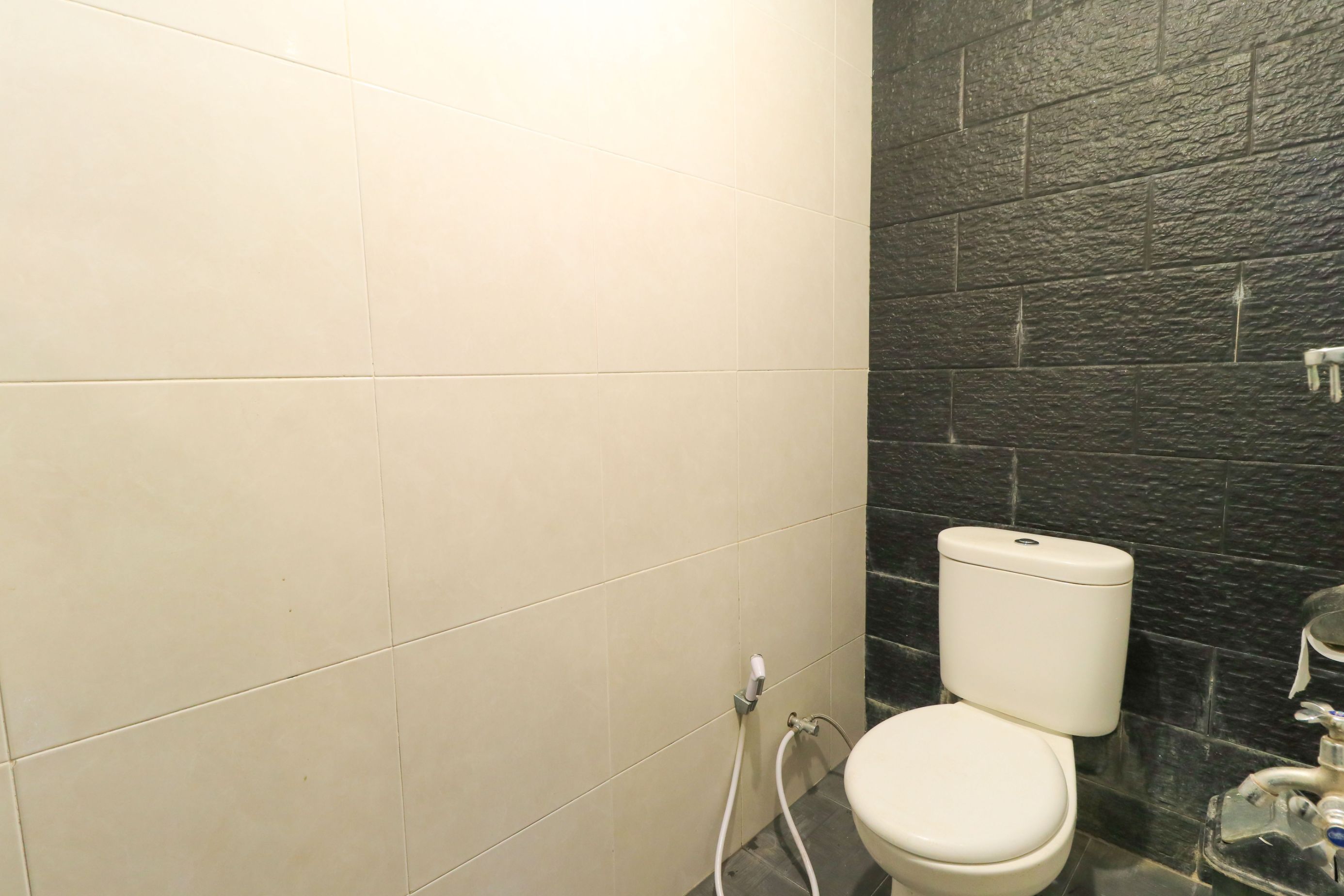 Bed in Dormitory Capacity 8