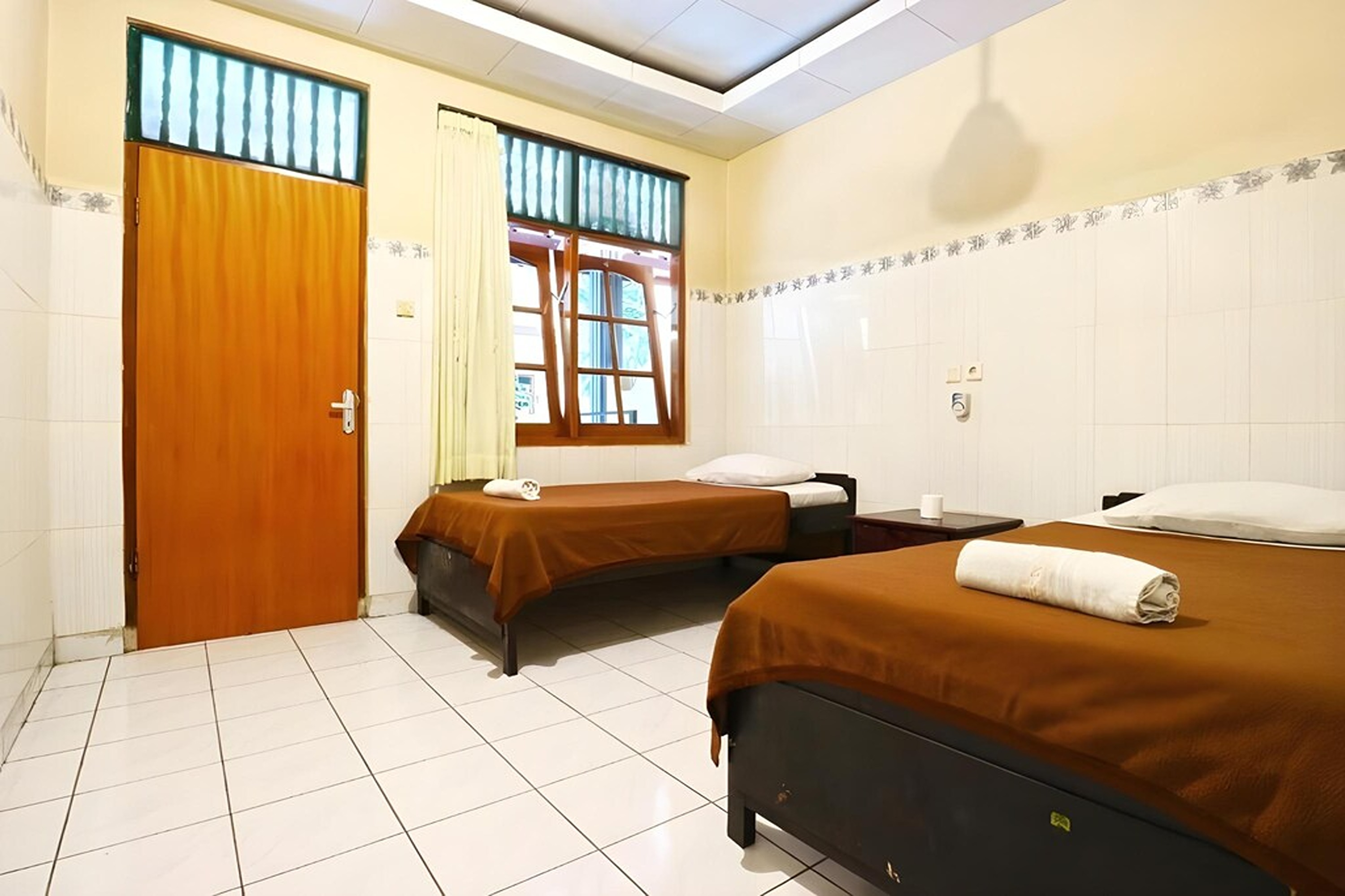 Double or Twin Standard