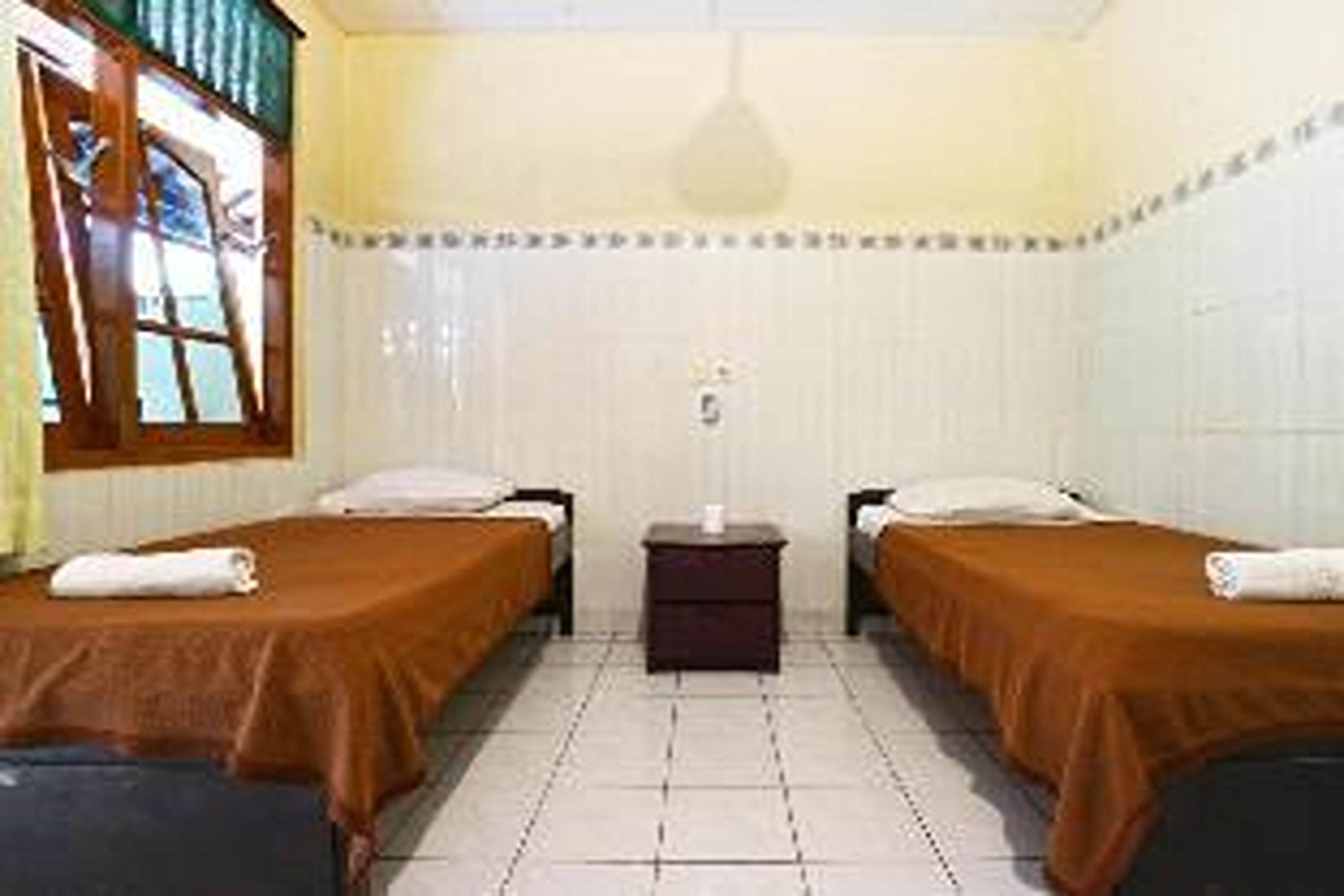 Double or Twin Standard