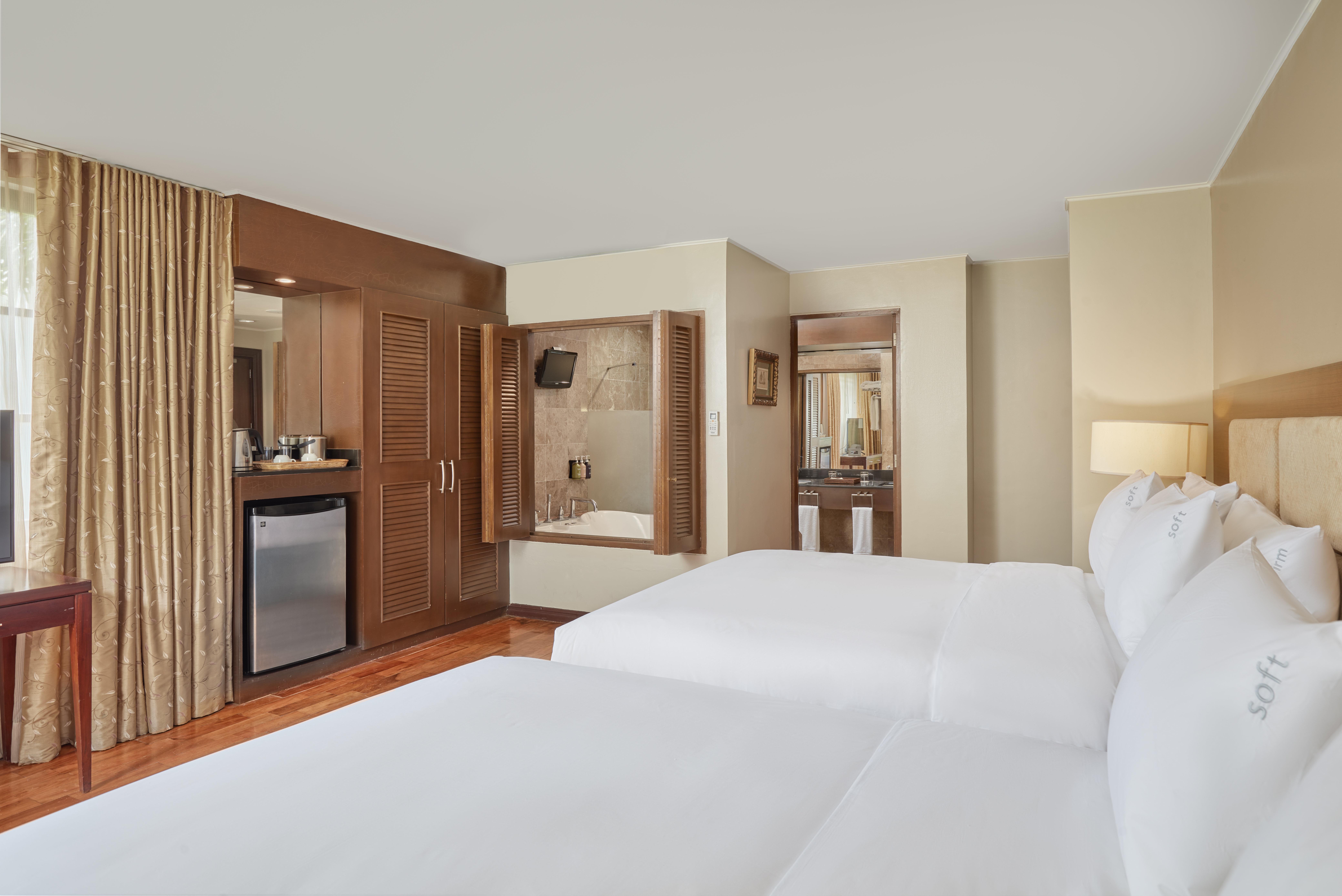 Suite Two Queen Beds