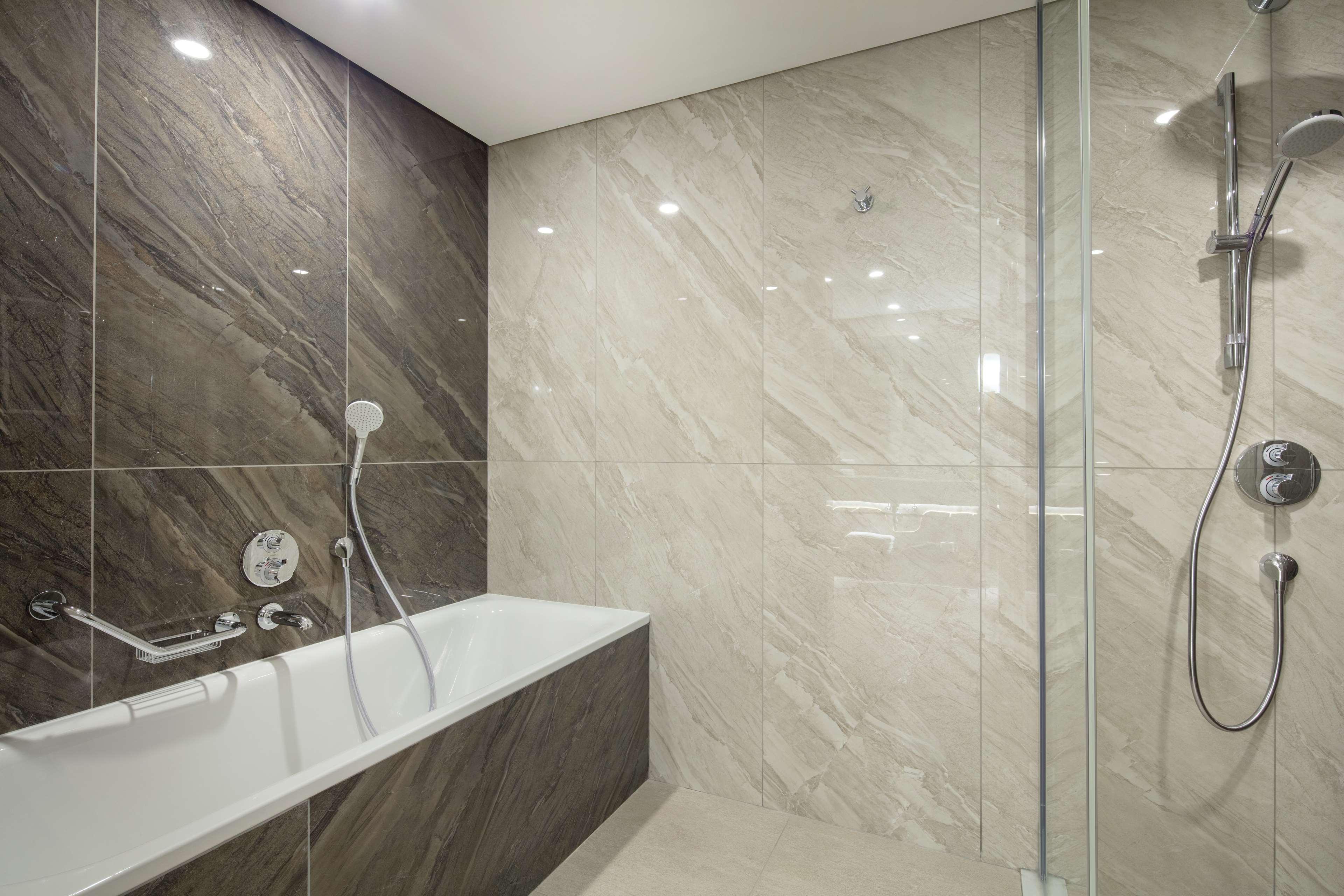 Double Superior King Bed