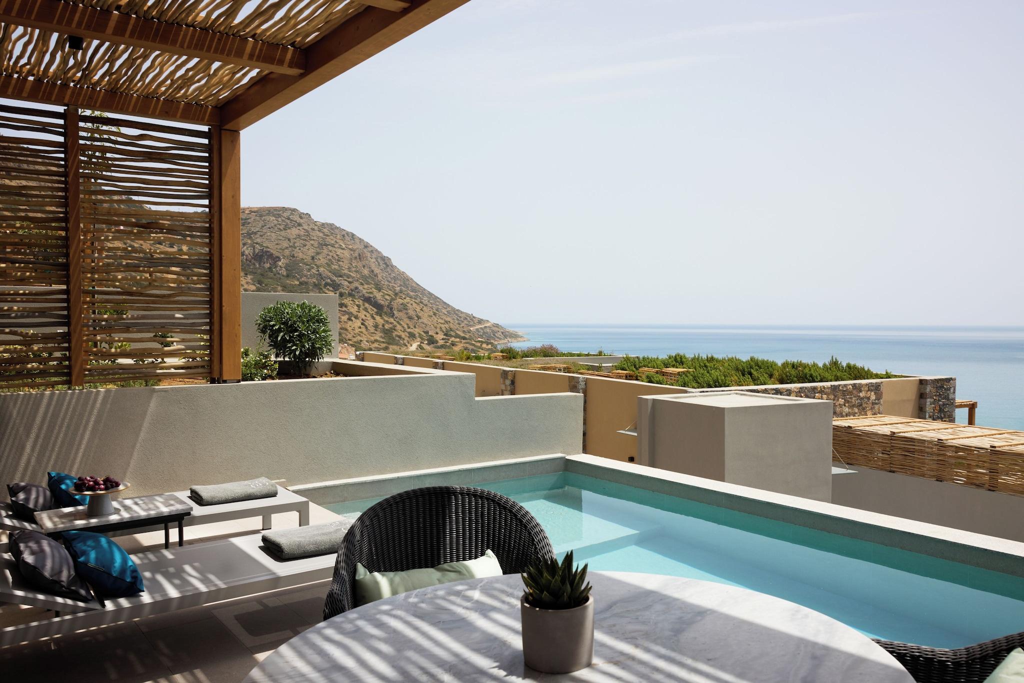 Double Superior with Private Pool