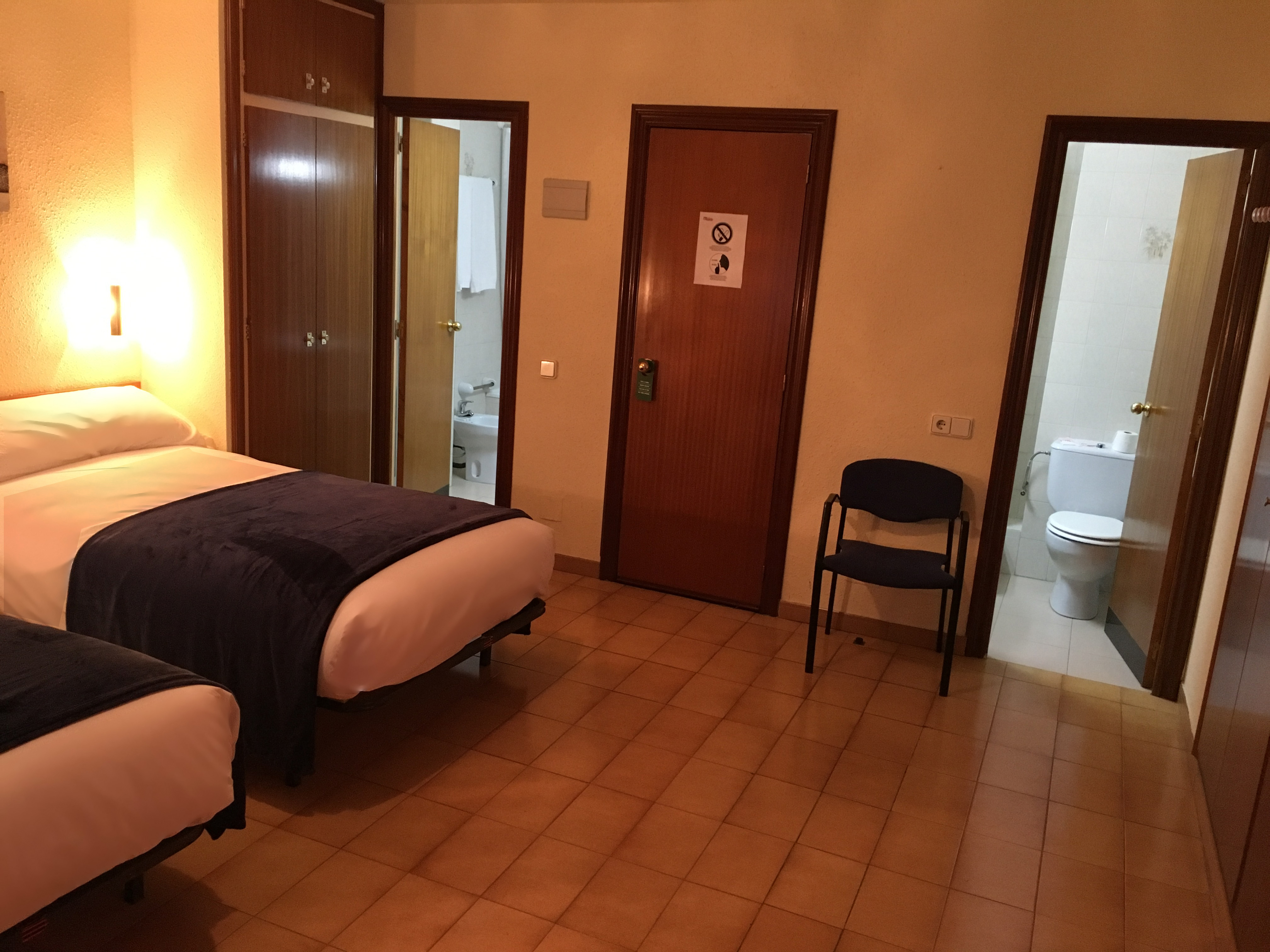 Family Room Capacity 5