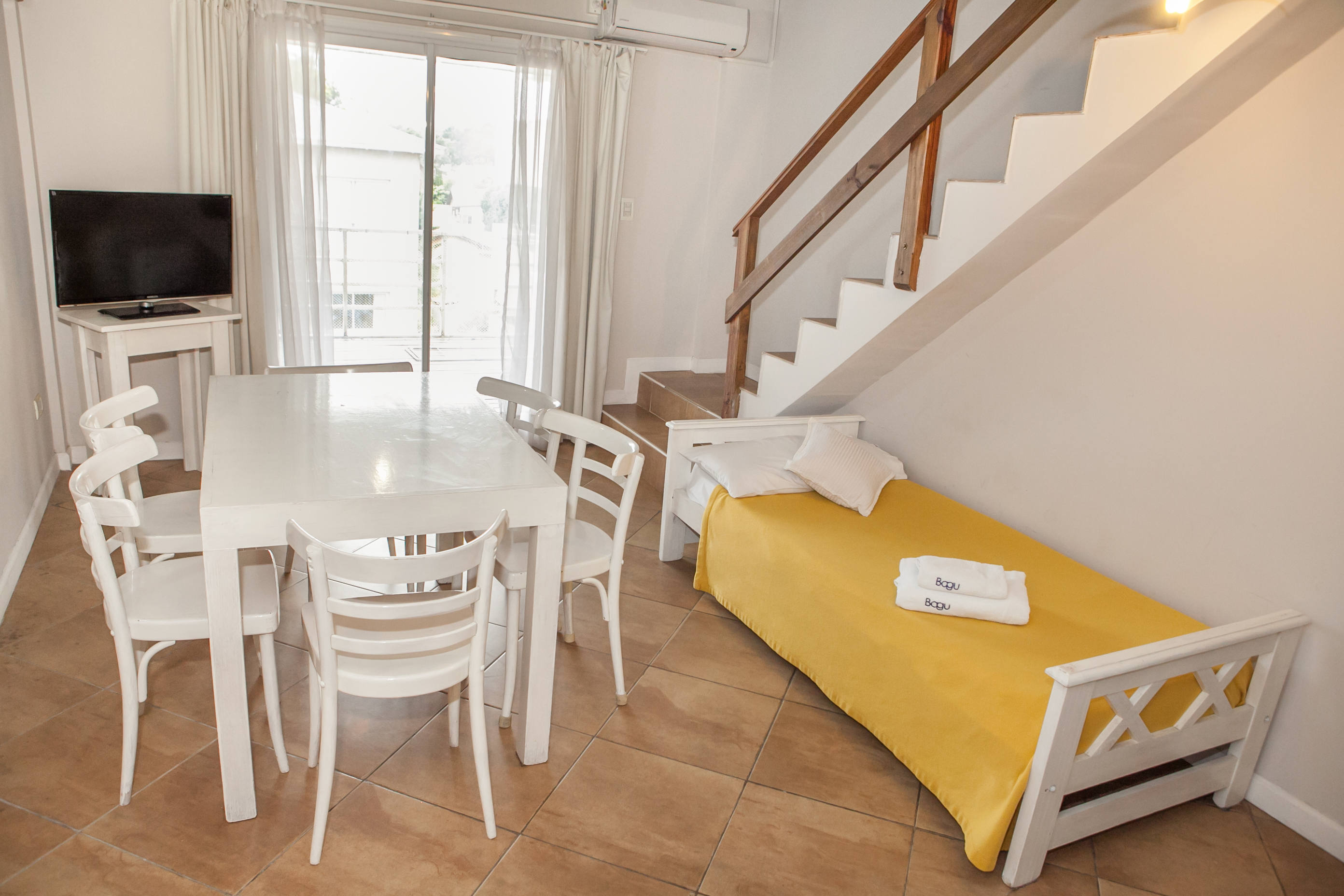 Apartment Capacity 4