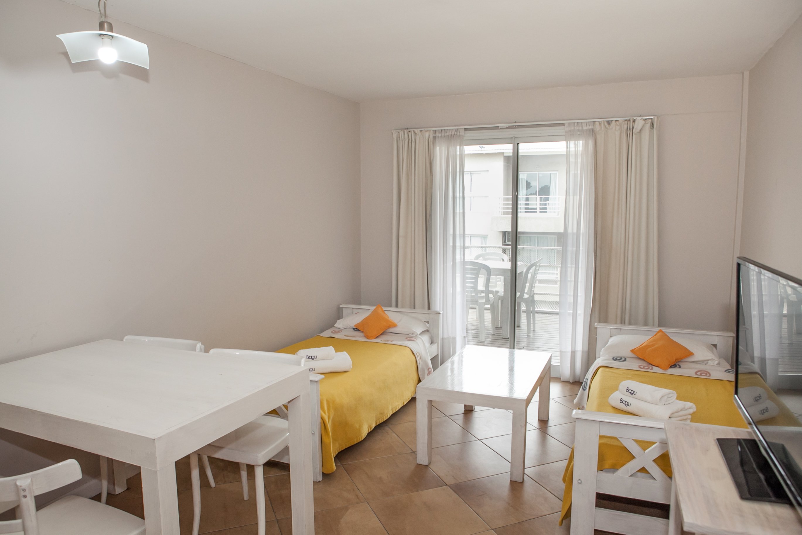 Apartment Capacity 4