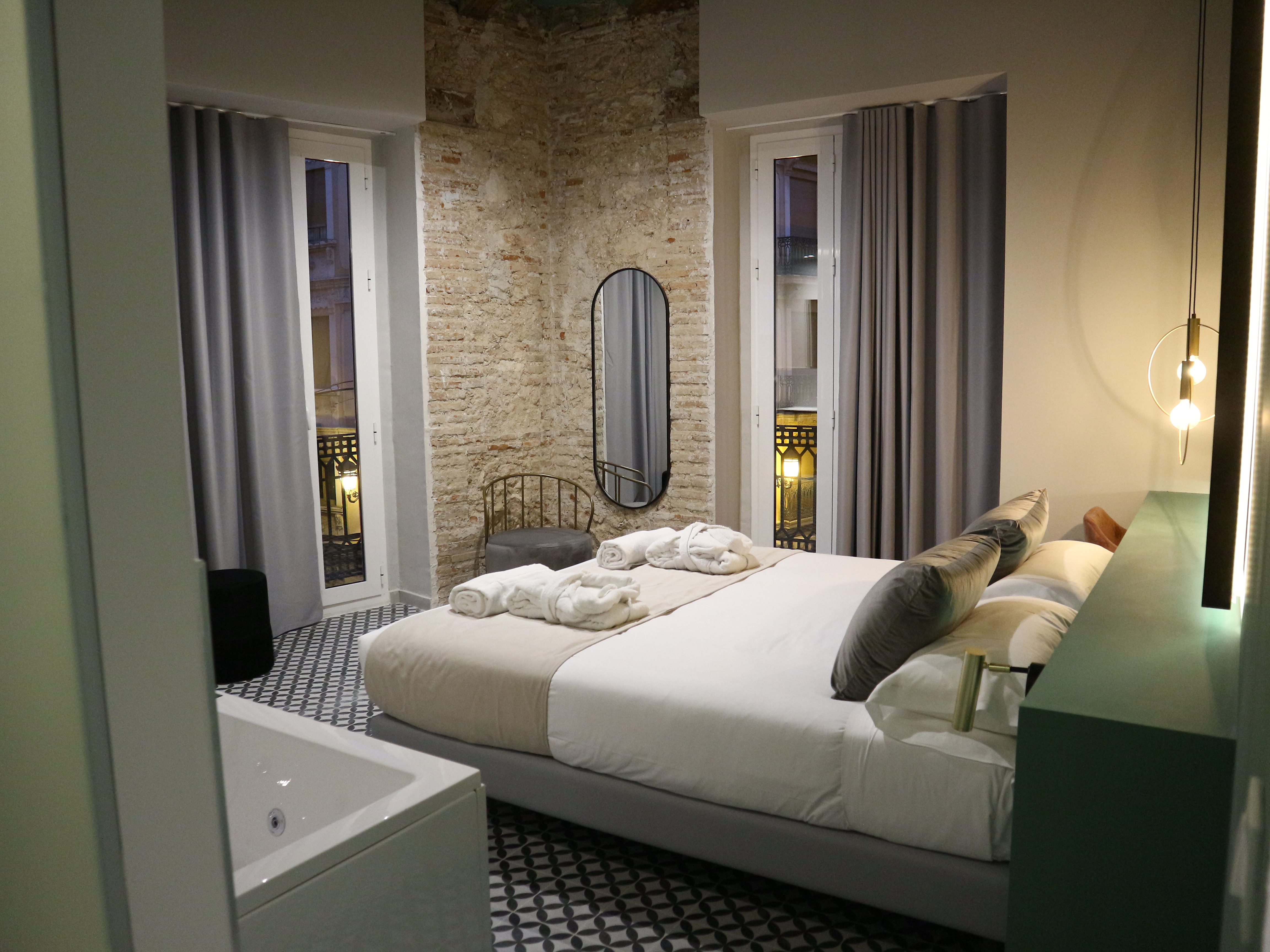 Double or Twin Deluxe