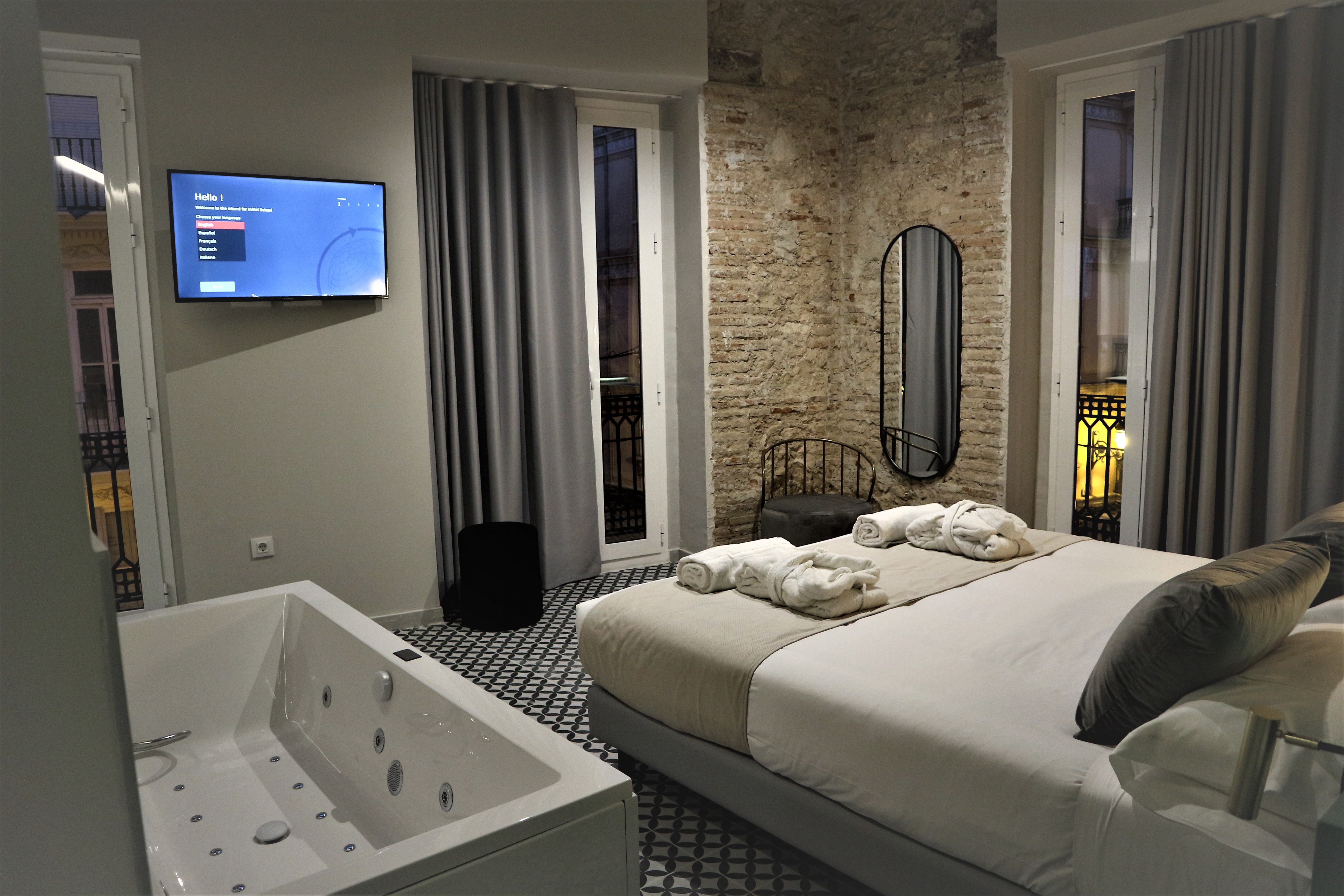 Double or Twin Deluxe