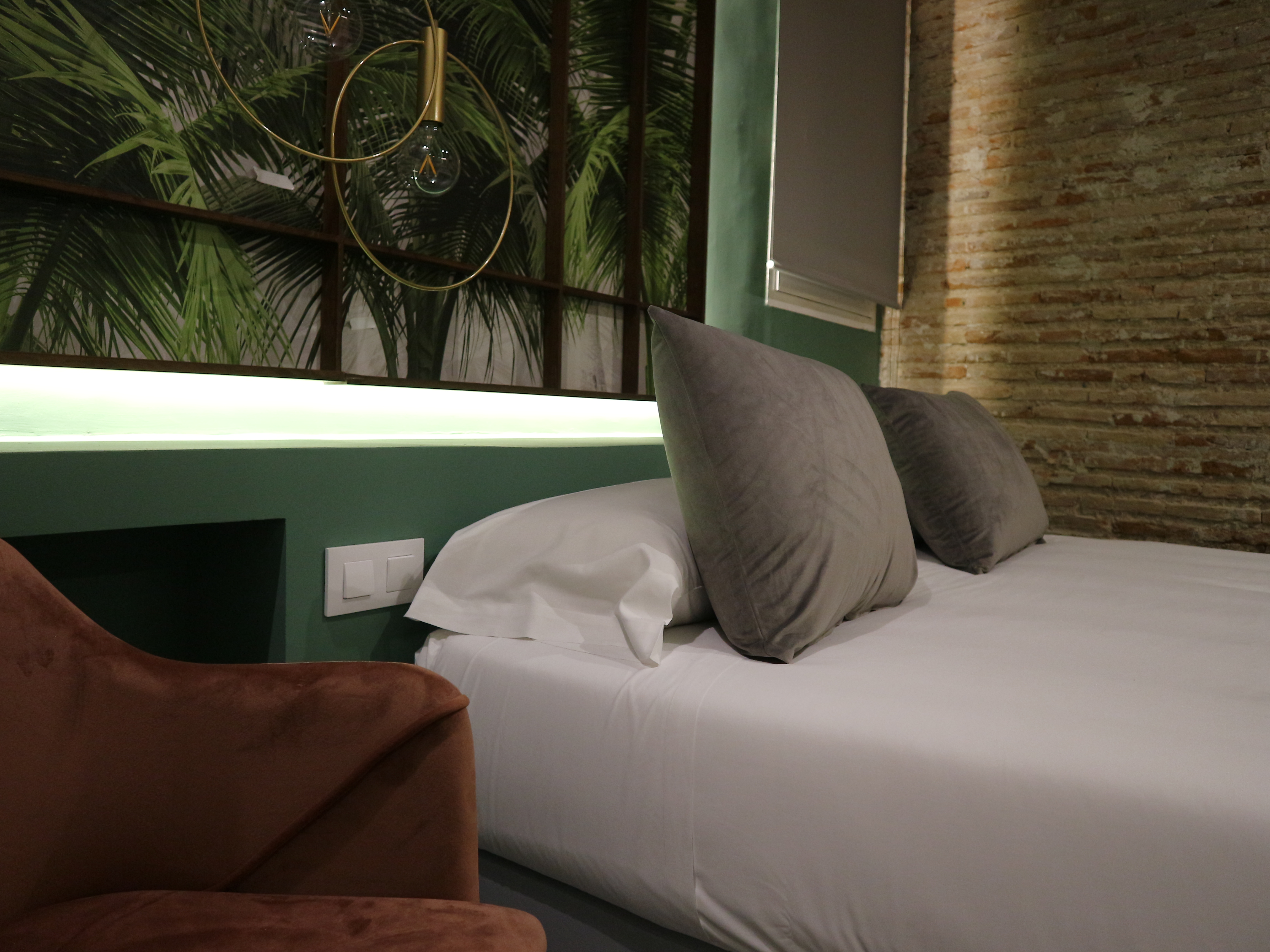 Double or Twin Standard