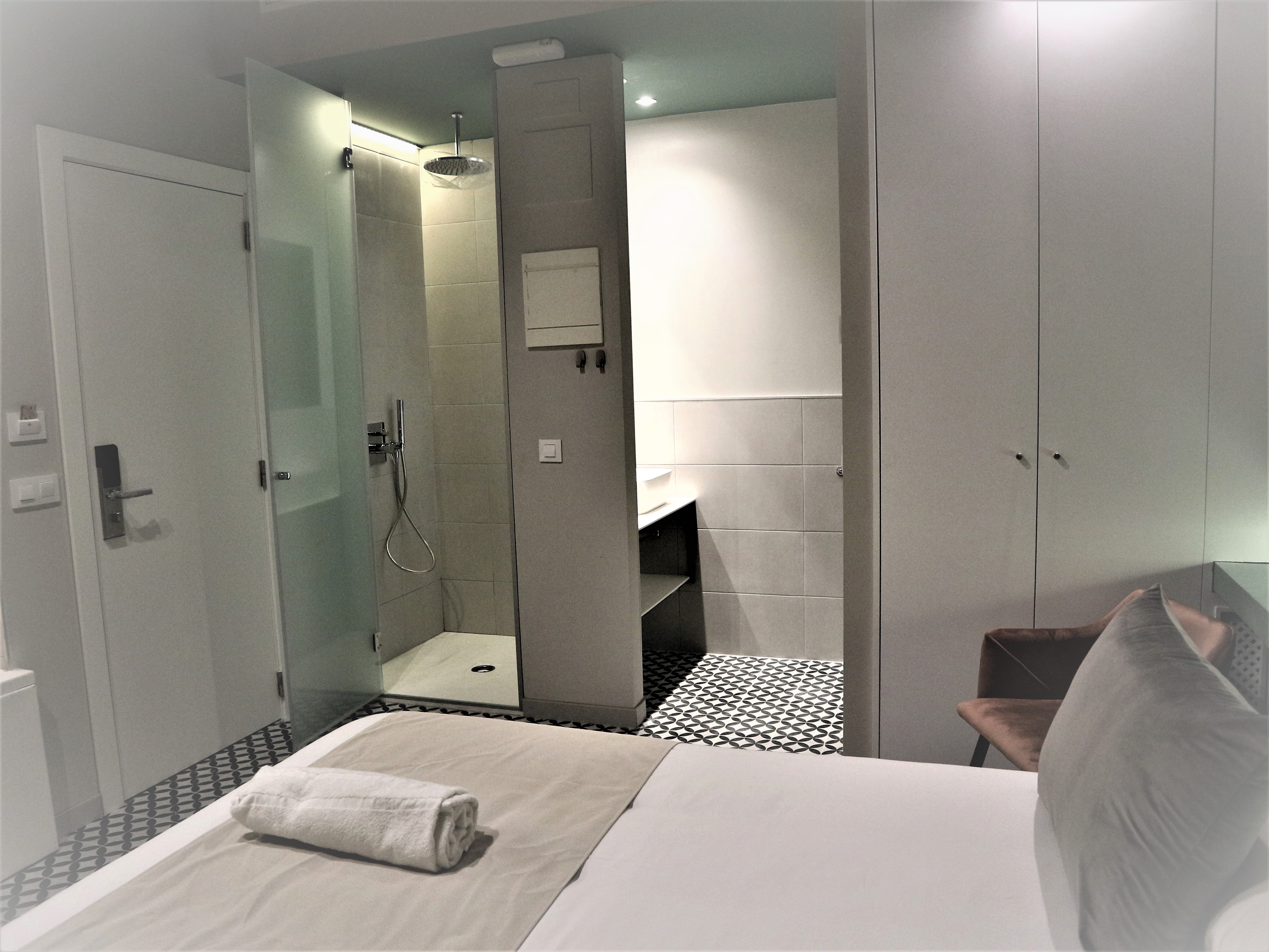 Double or Twin Standard