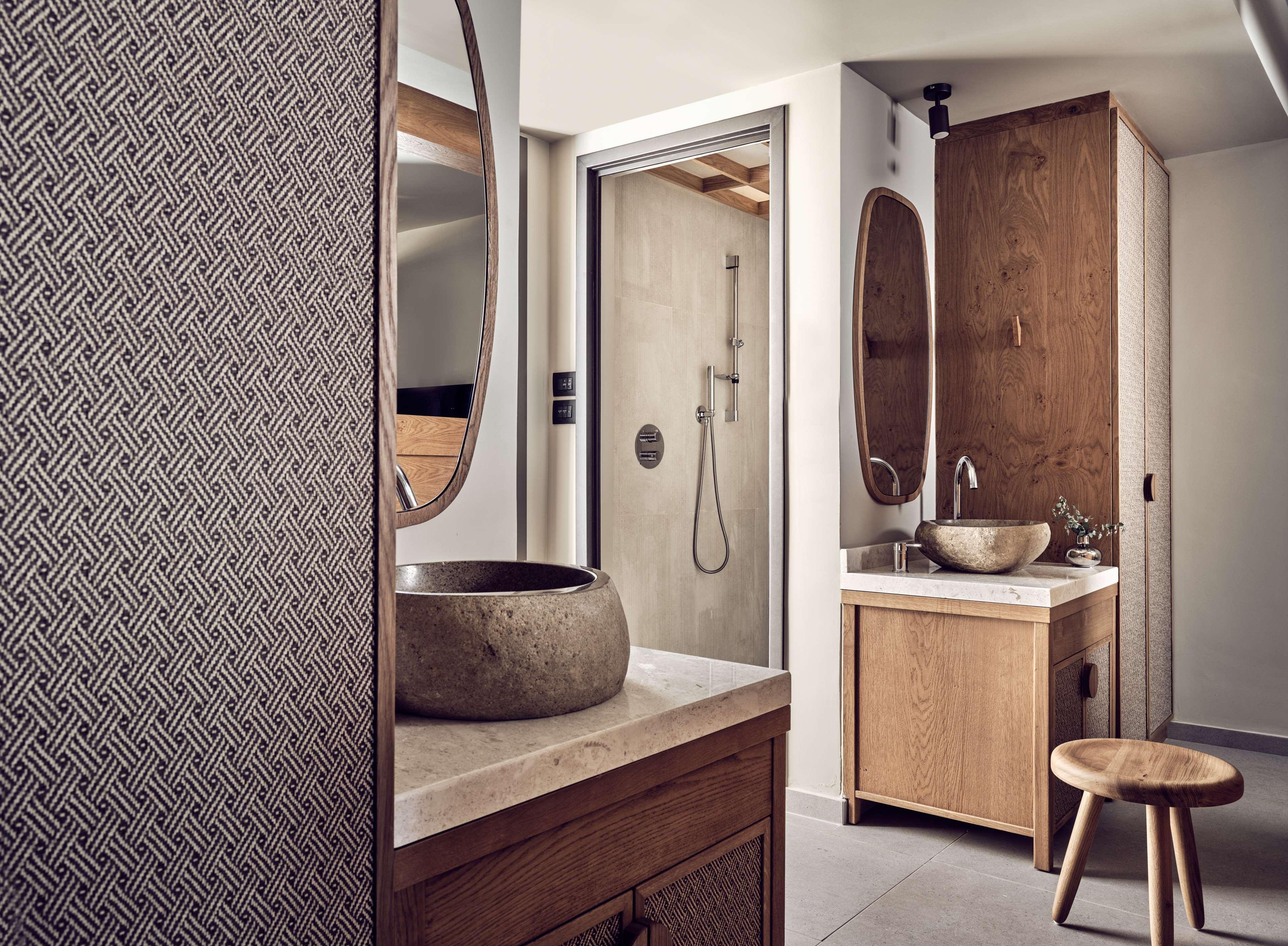 Suite Sea View King Bed