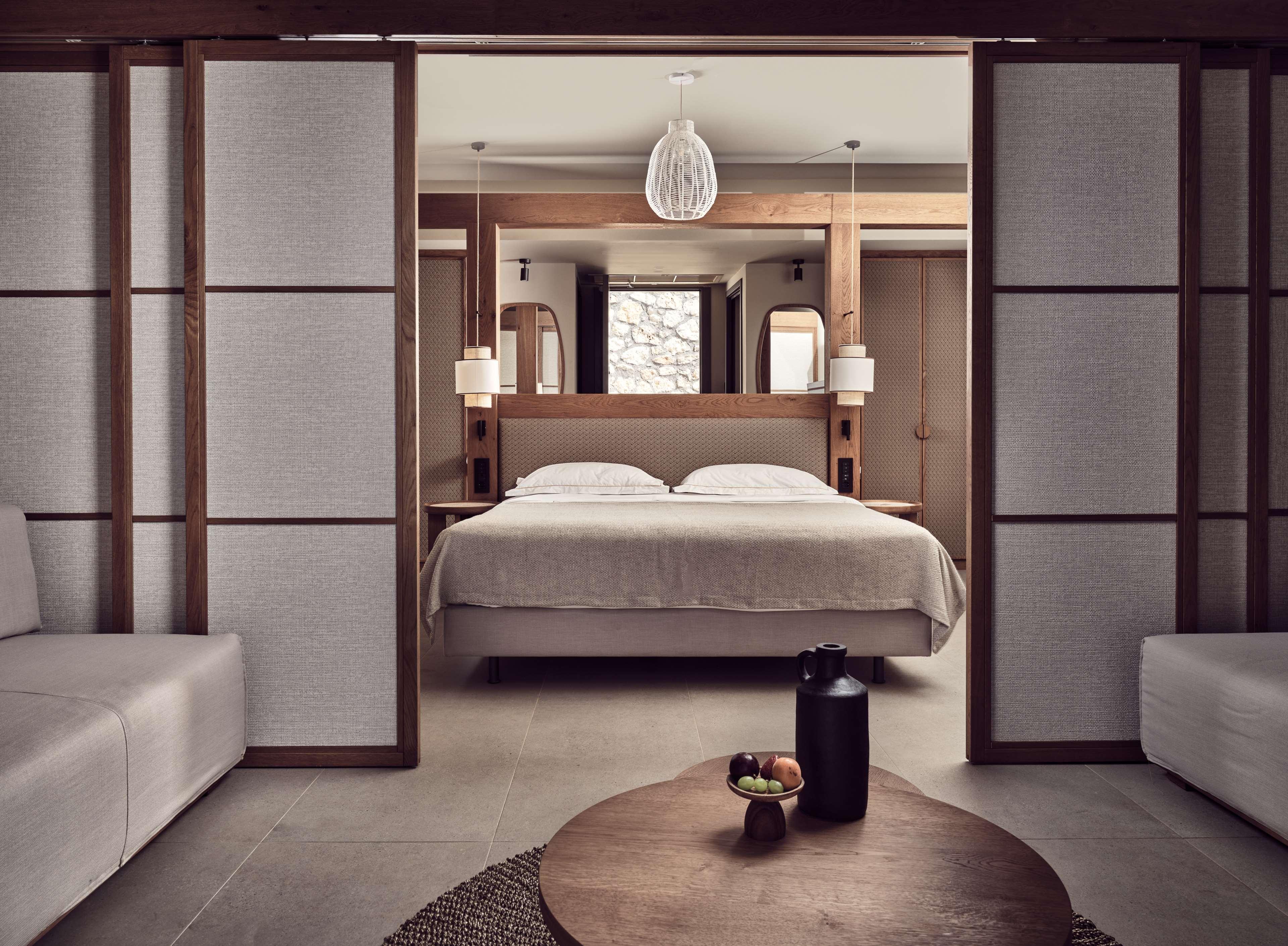 Suite Sea View King Bed