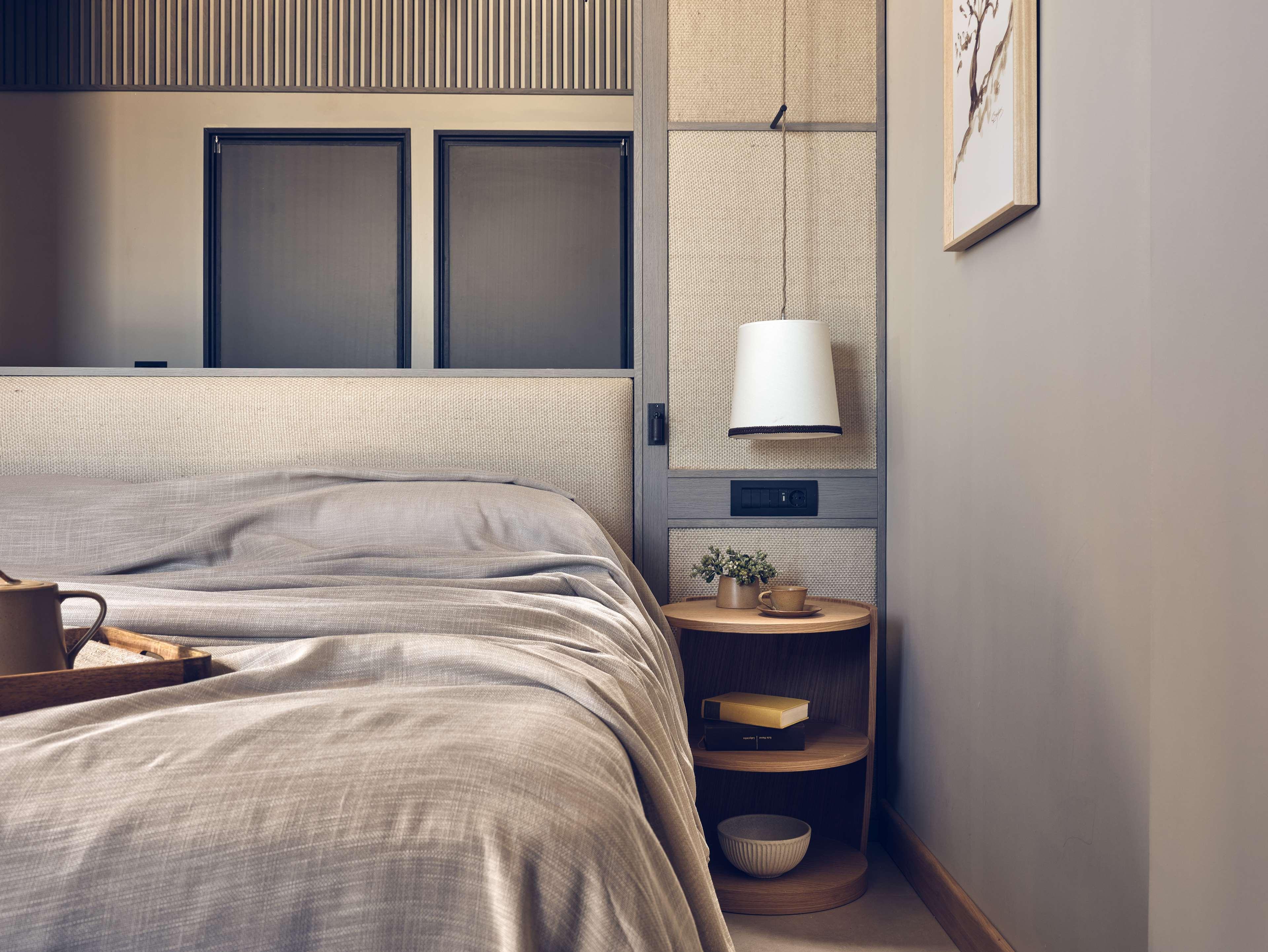 Double Sea View King Bed