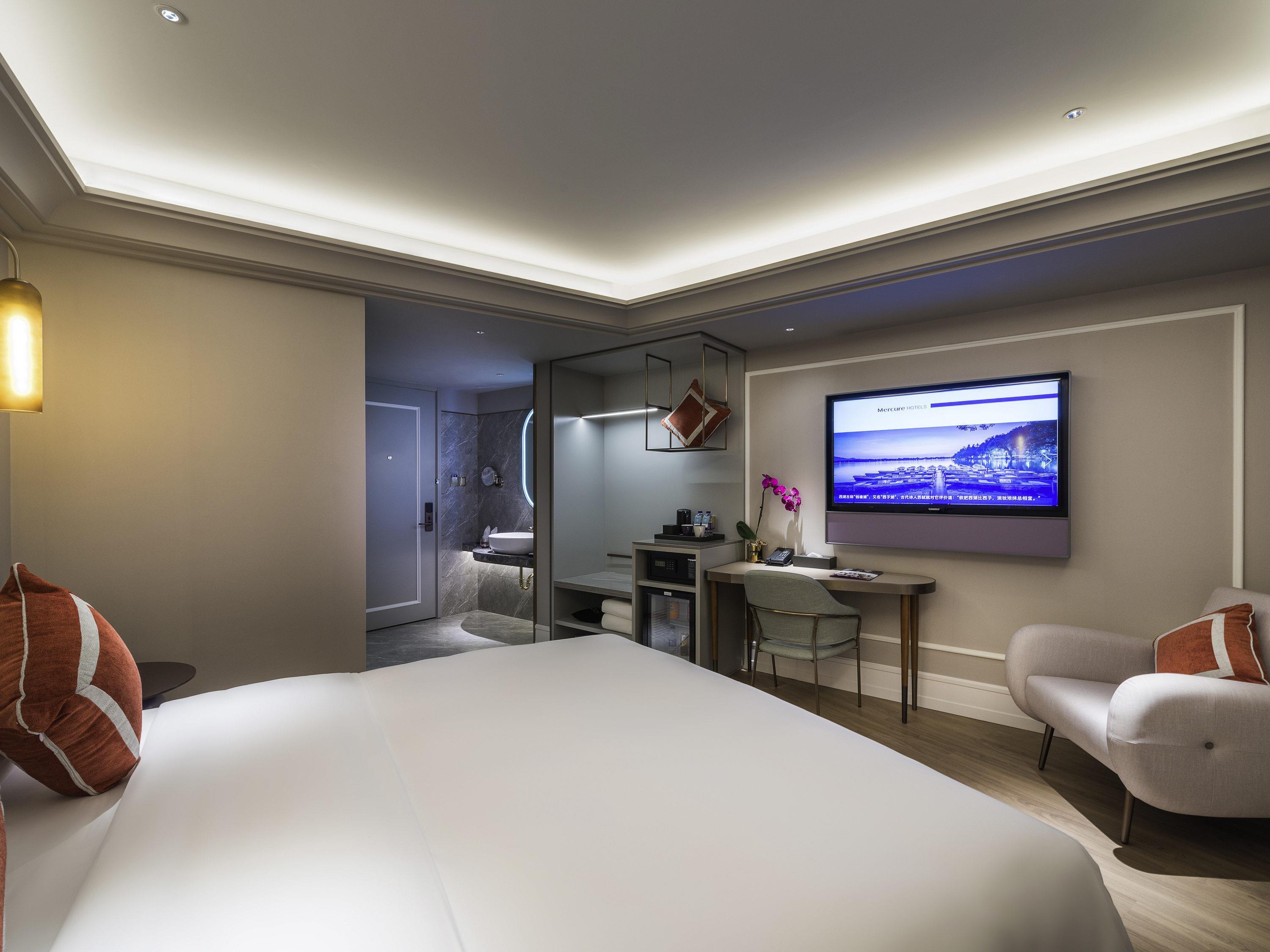 Double Superior King Bed