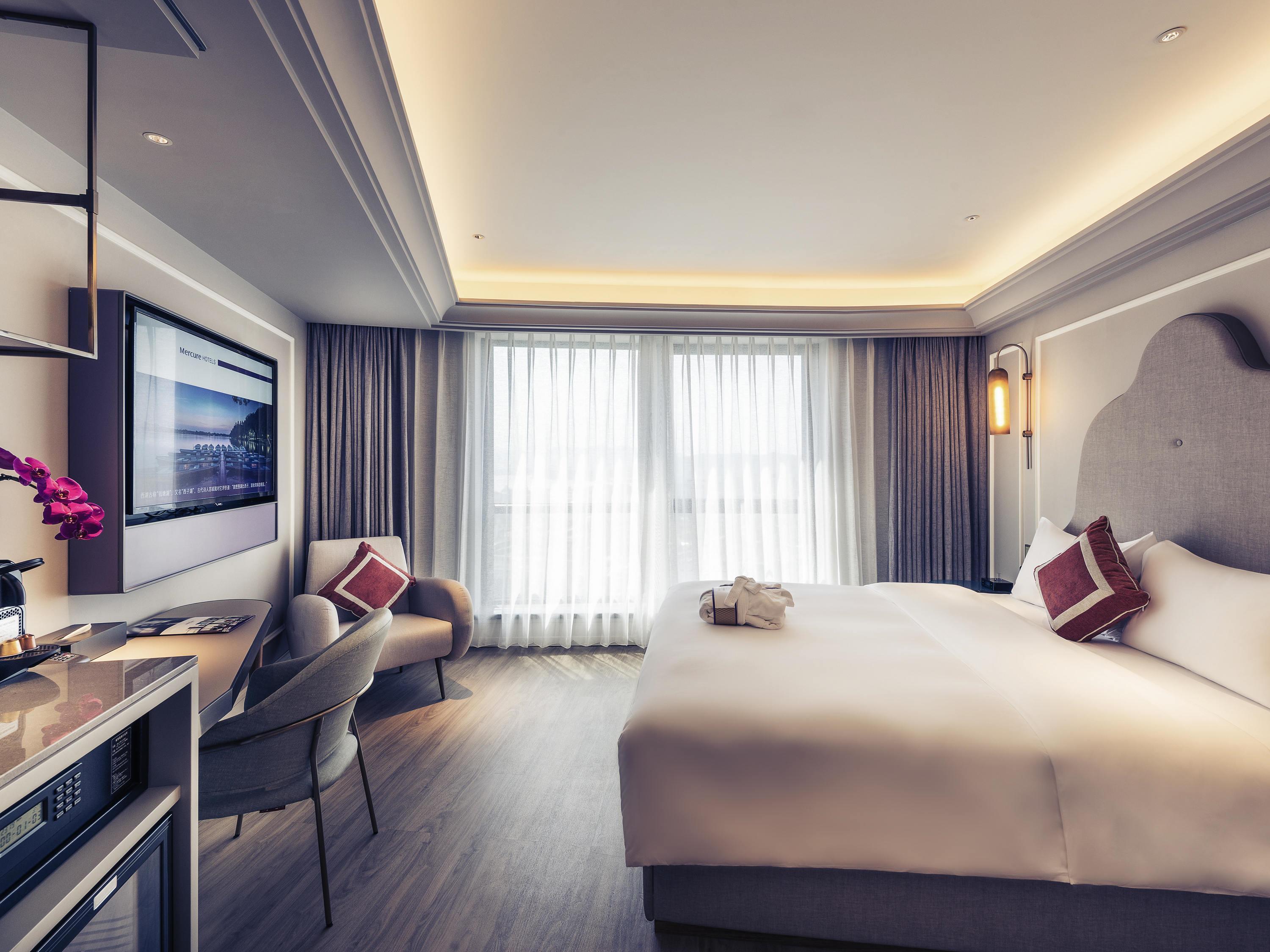 Double King Size Bed
