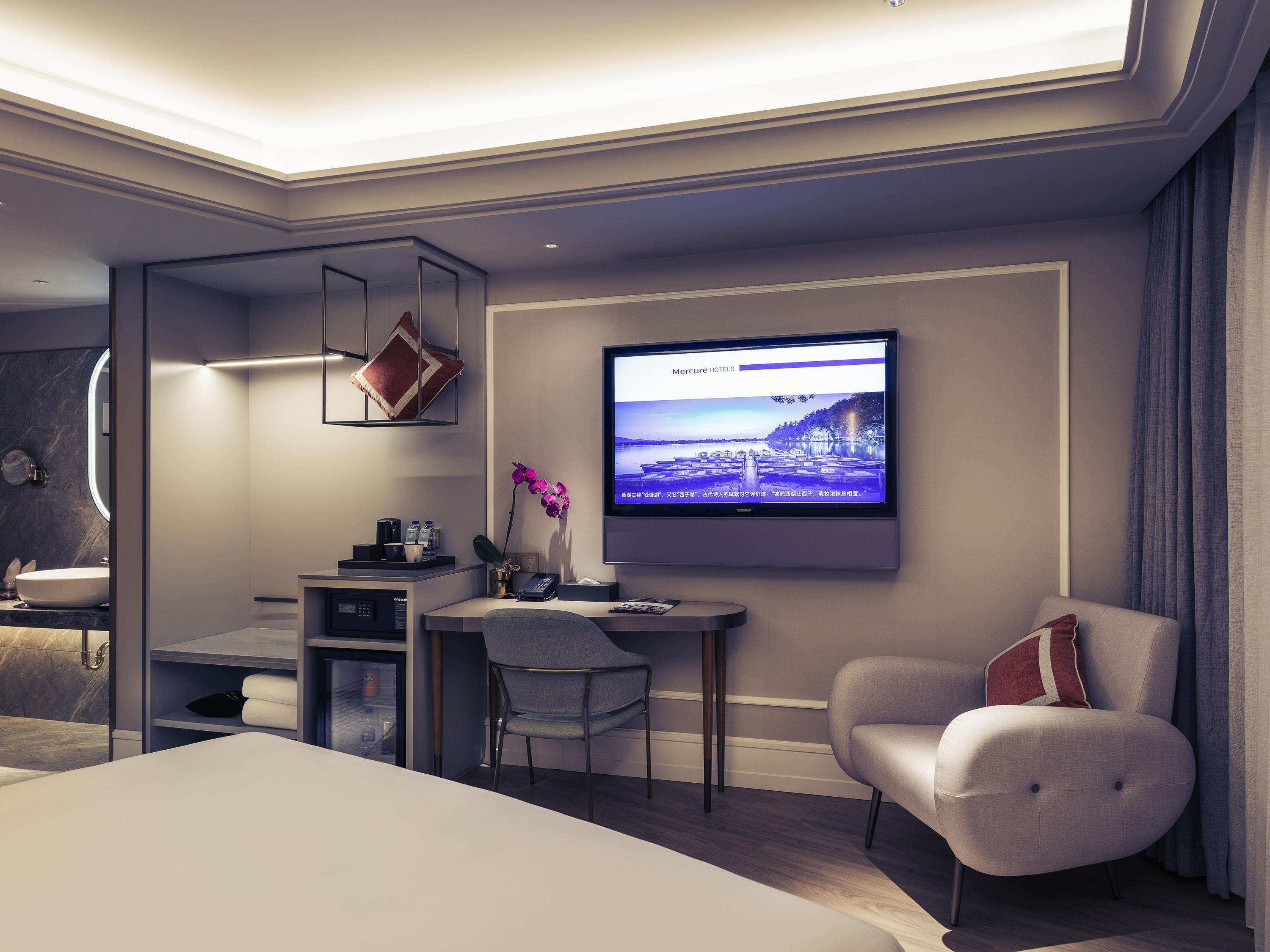 Double Superior King Bed