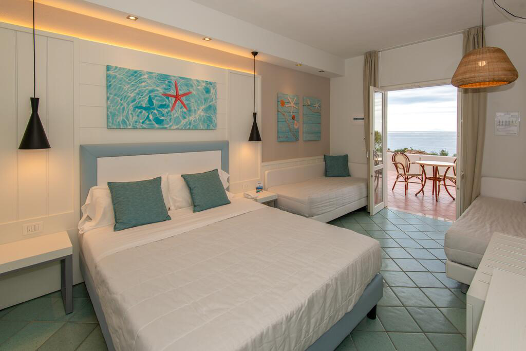 Double or Twin Sea View