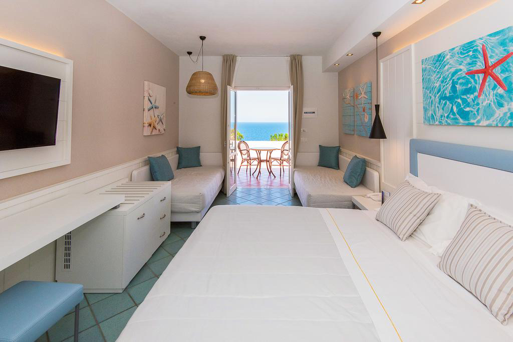 Double or Twin Deluxe