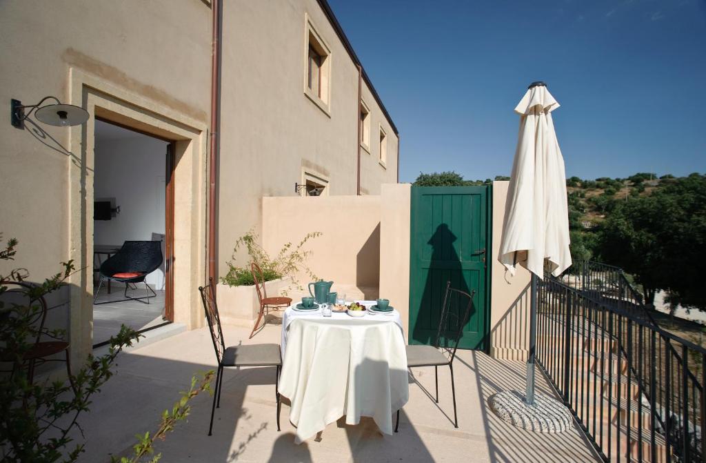 Double or Twin Deluxe Garden View