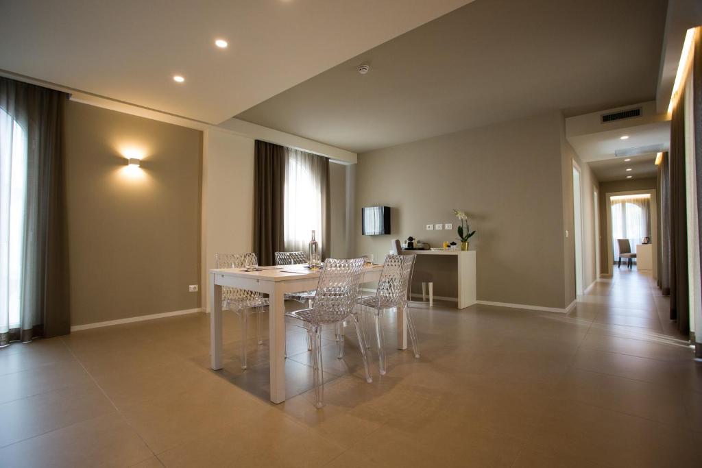 Family Room Standard