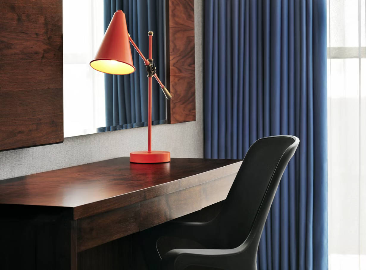 Double King Bed Smoking