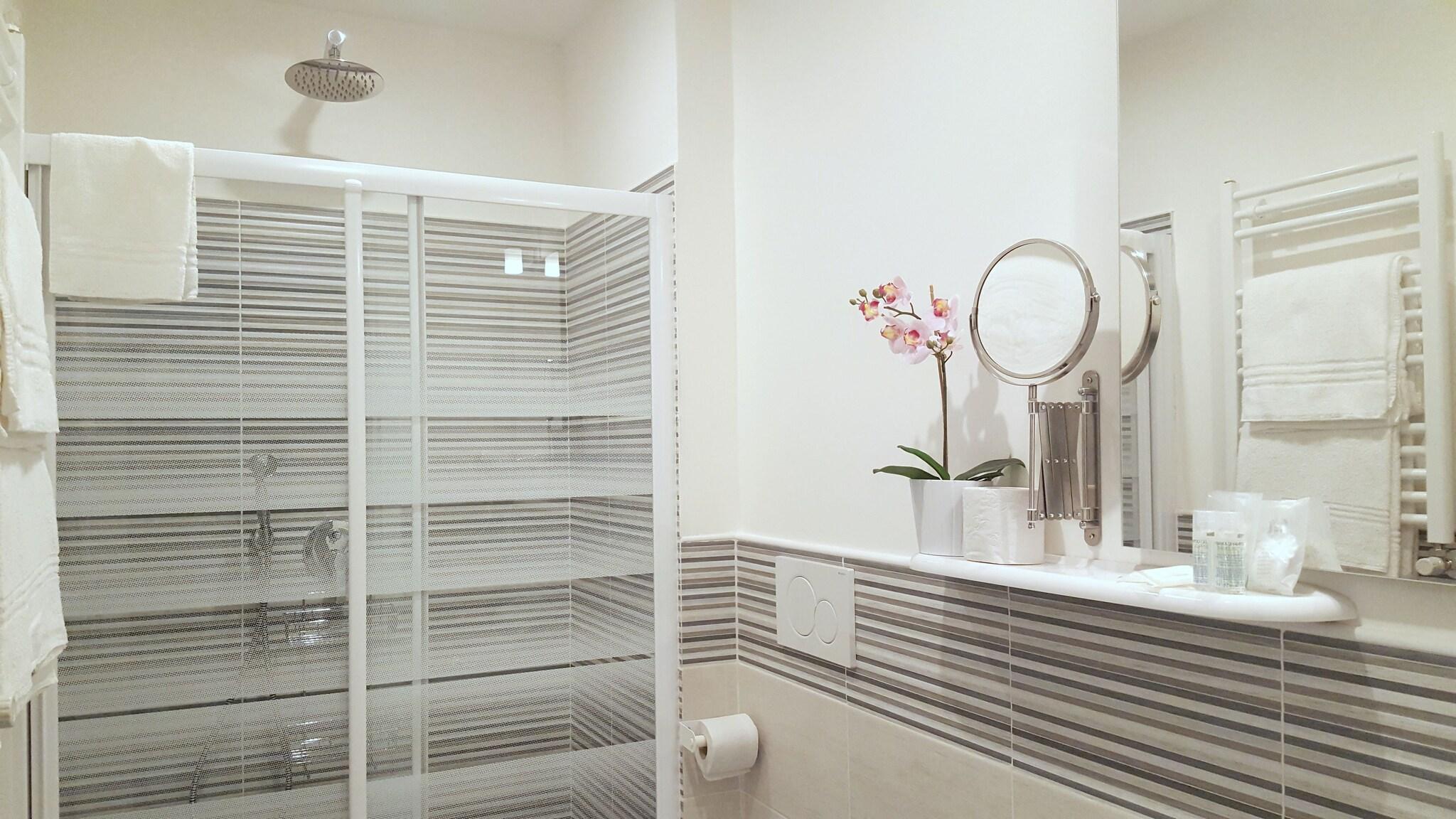 Double Superior King Bed