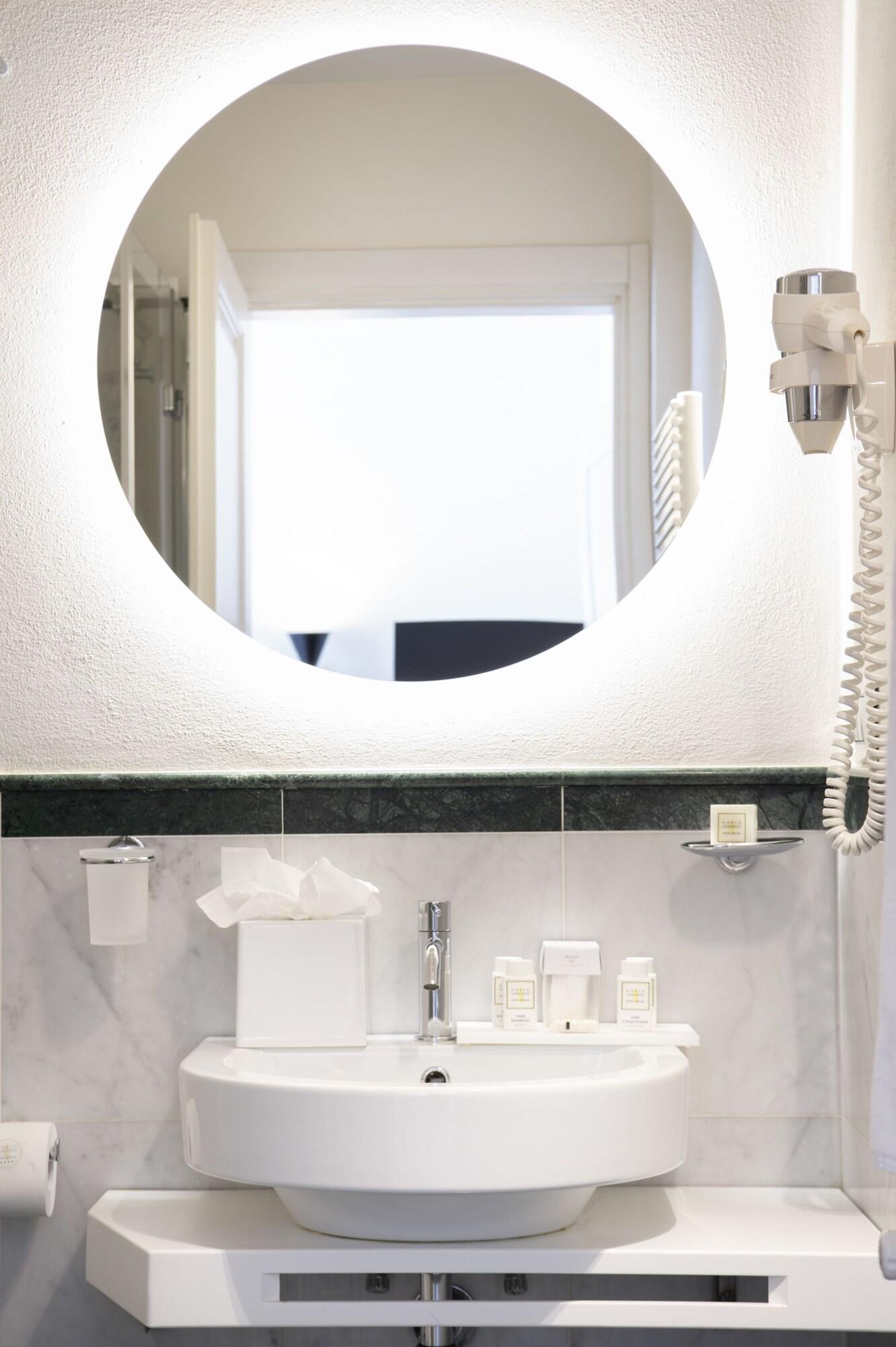 Double Classic King Bed