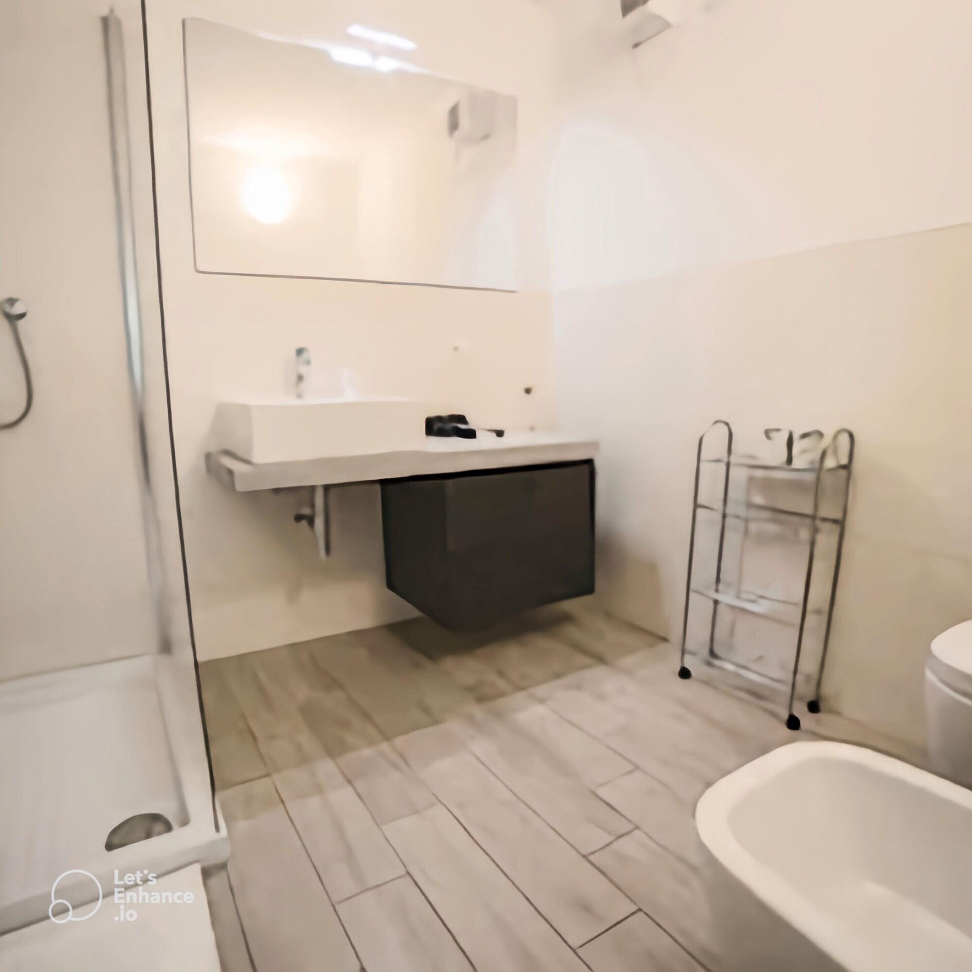 Double or Twin Queen Size Bed