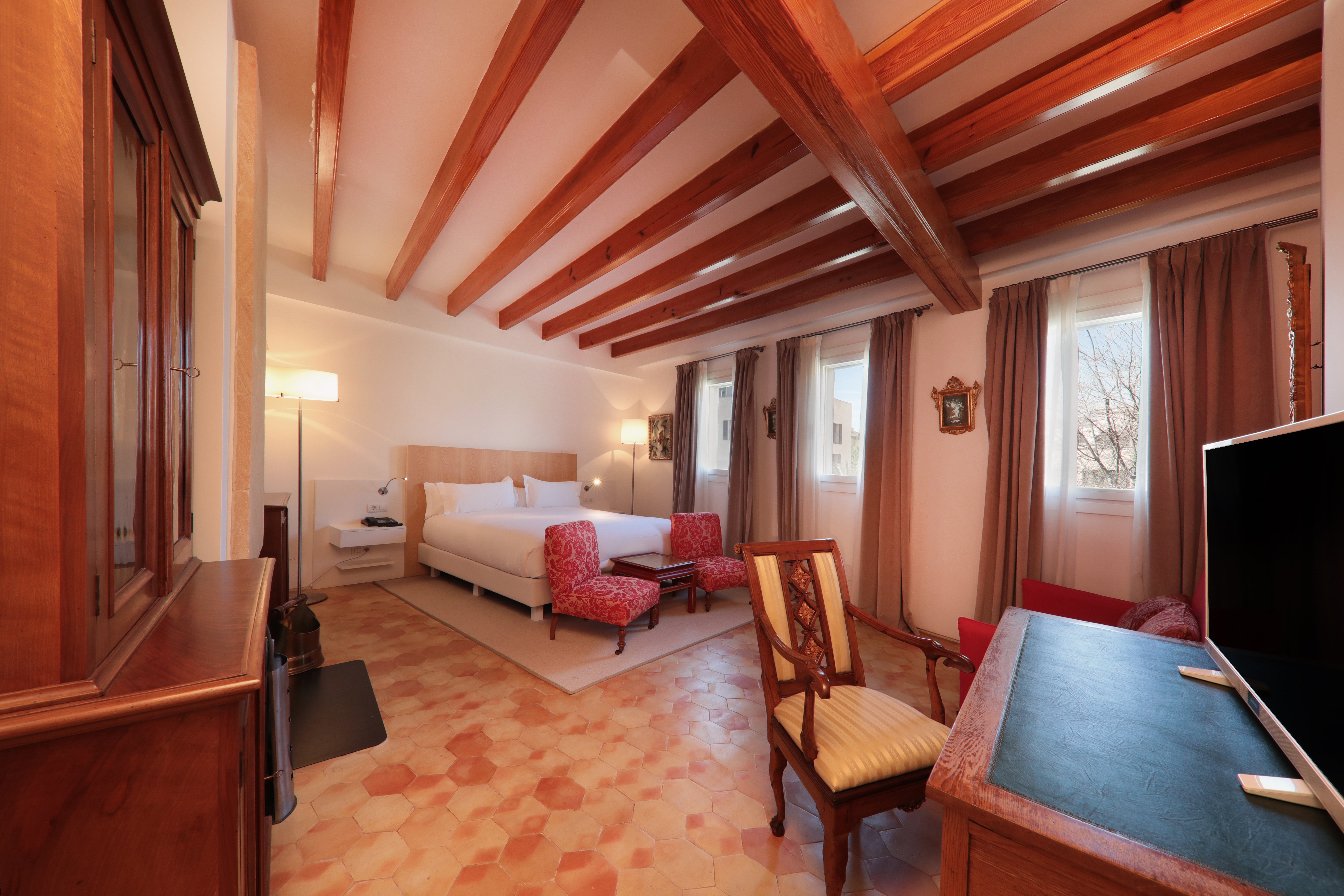 Double or Twin Deluxe