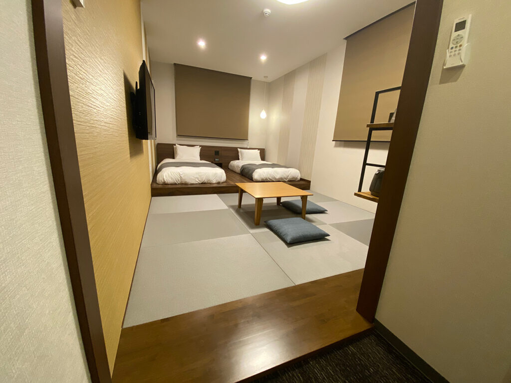 Quadruple Japanese Room