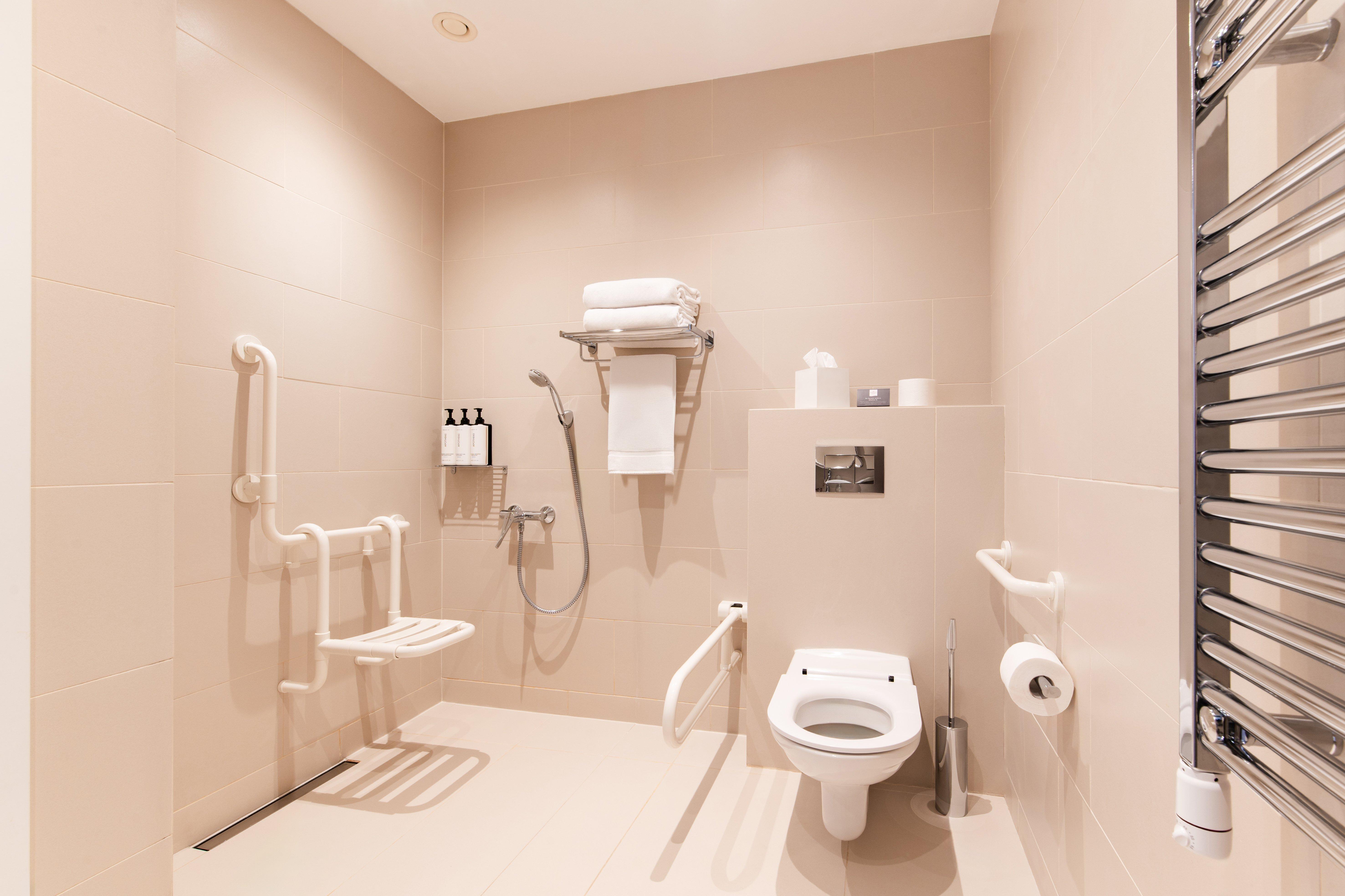 Double Accessible King Size Bed