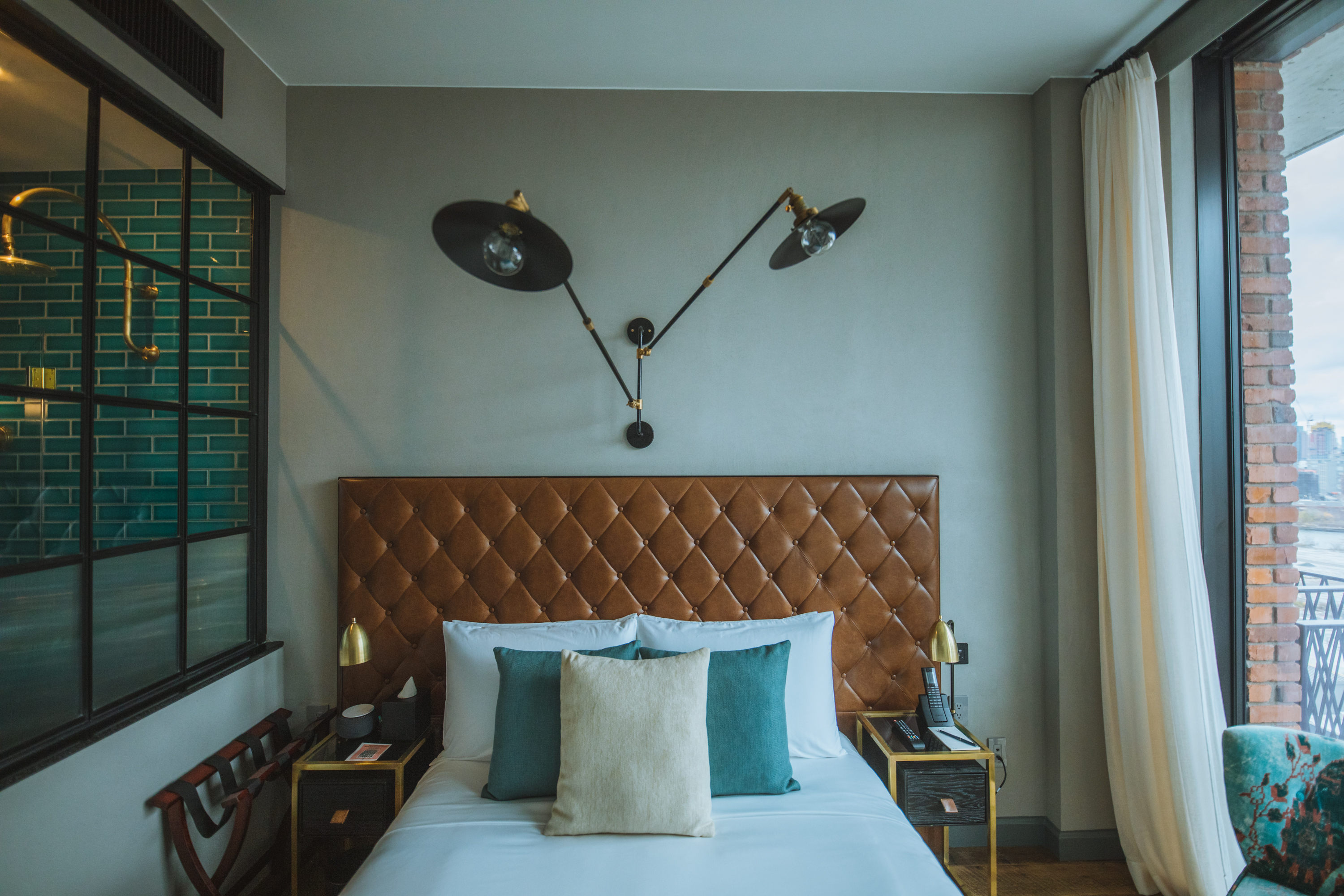 Studio King Size Bed