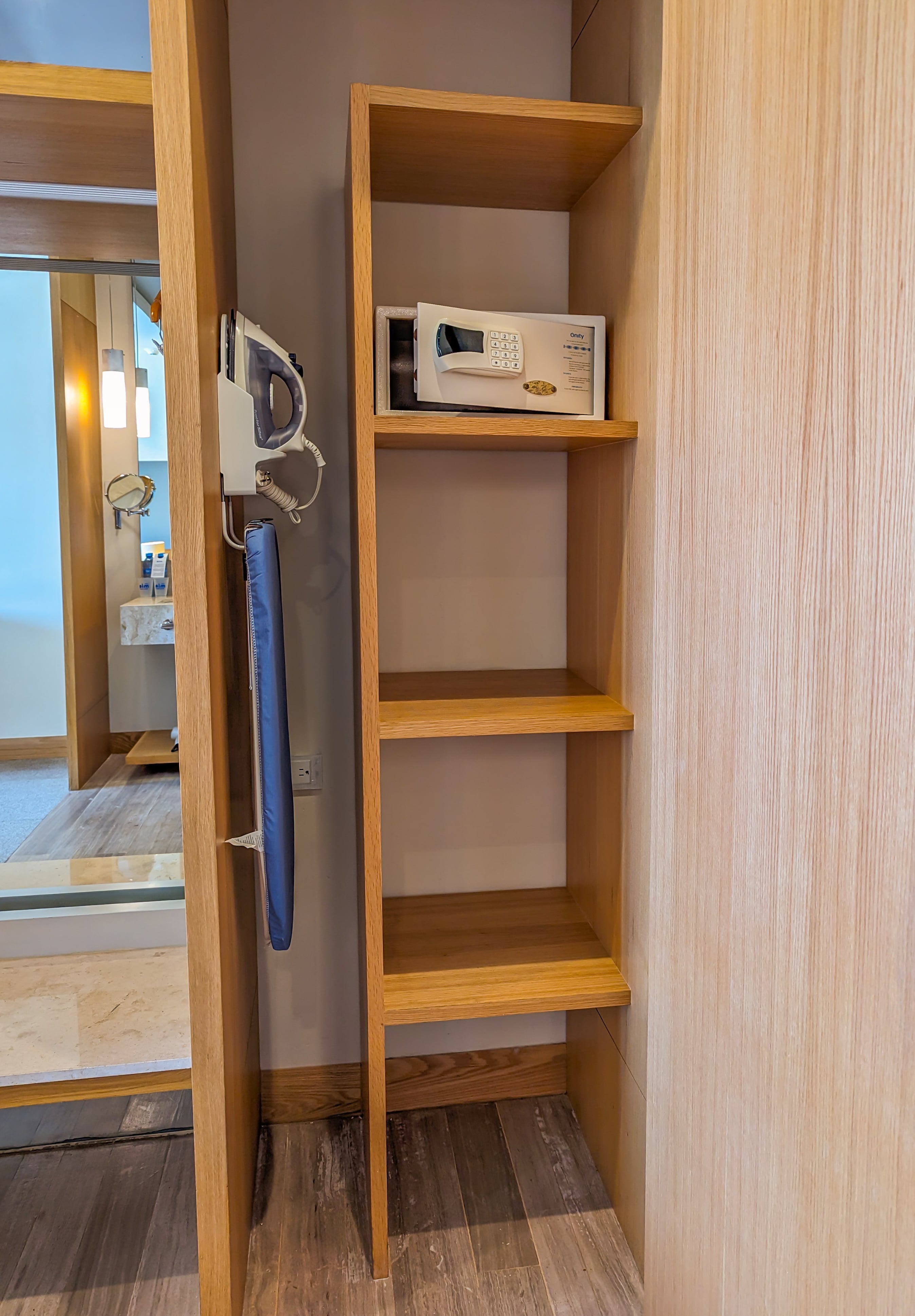 Double Garden View King Bed