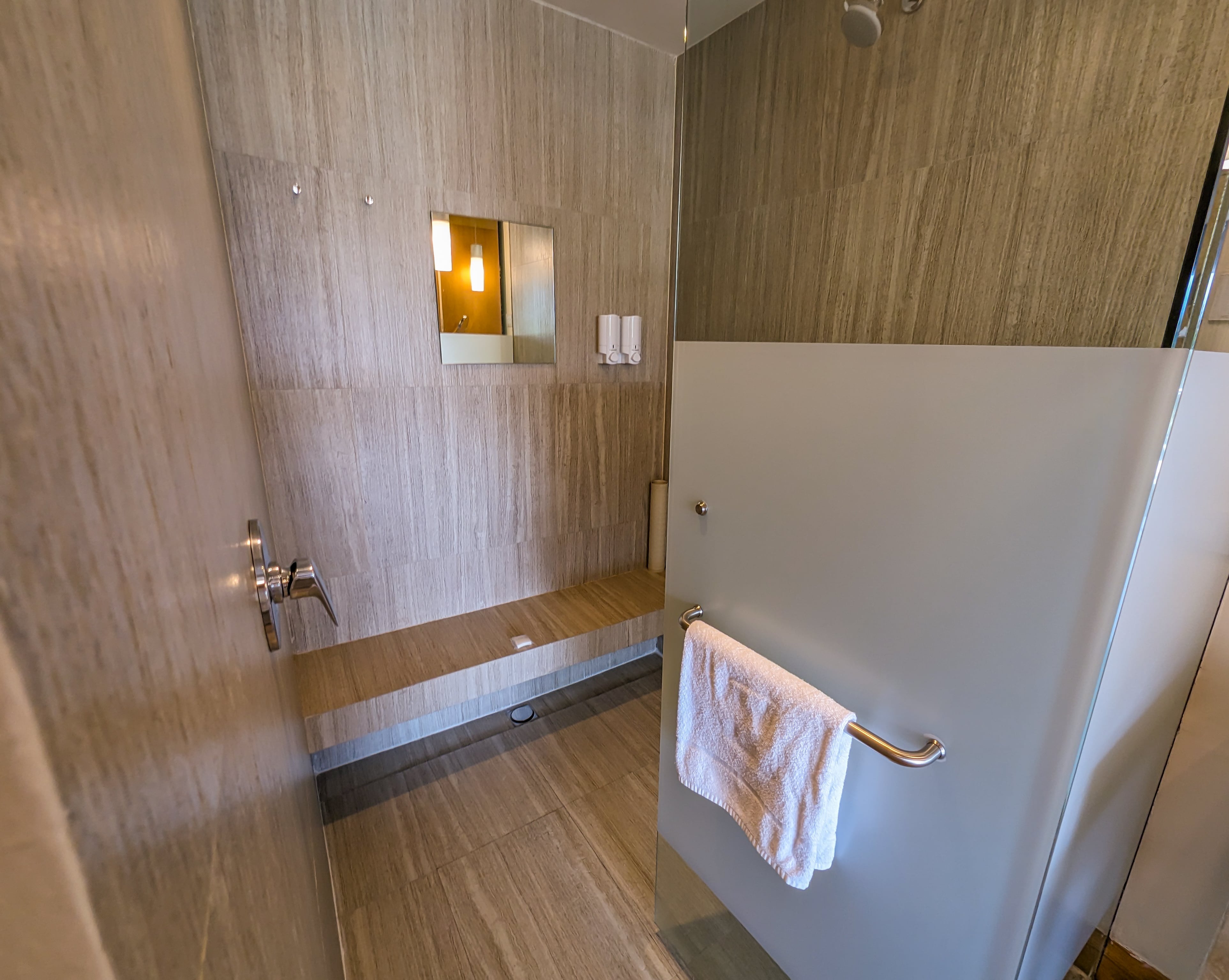 Double Deluxe King Bed