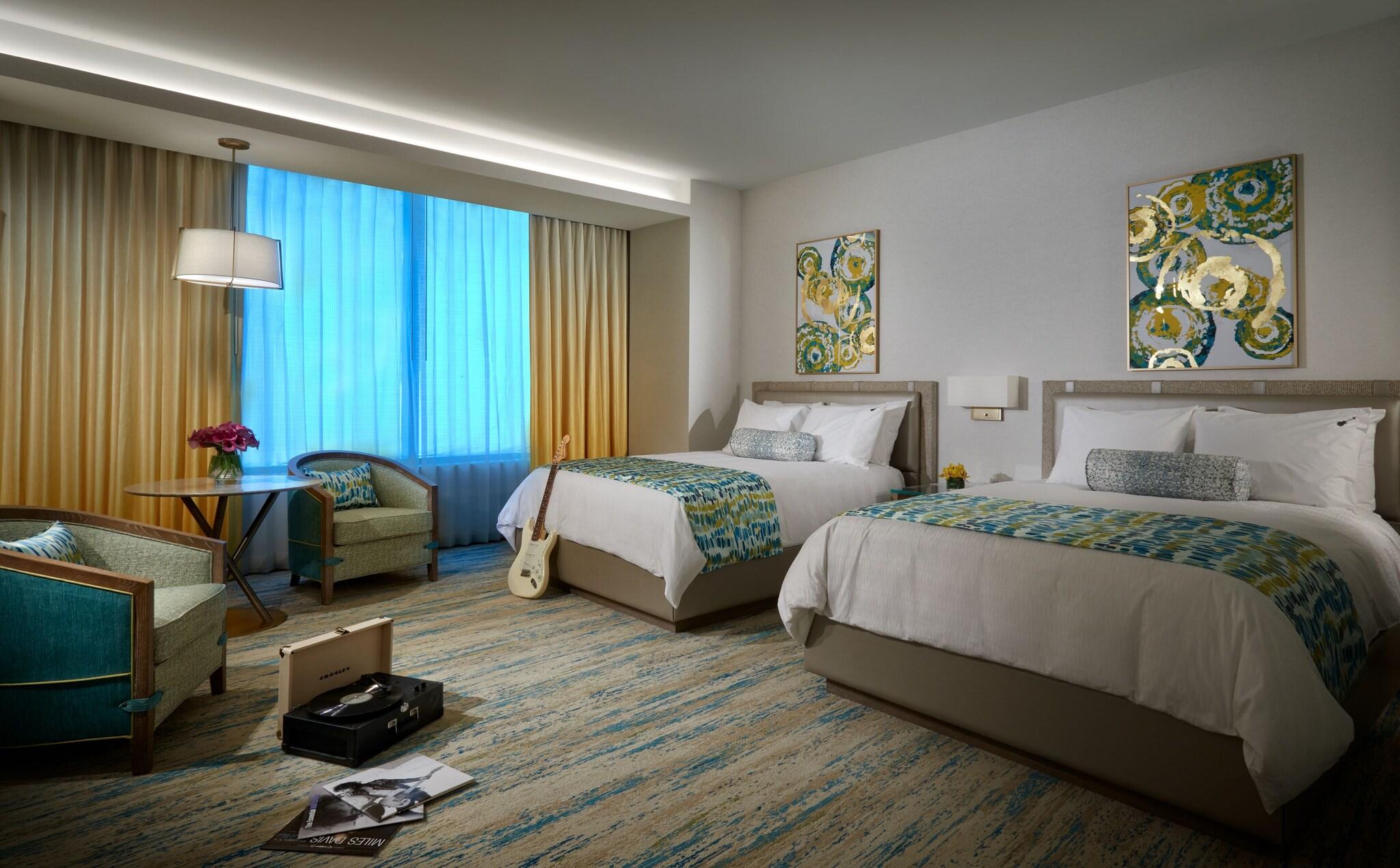 Quadruple Deluxe Pool View