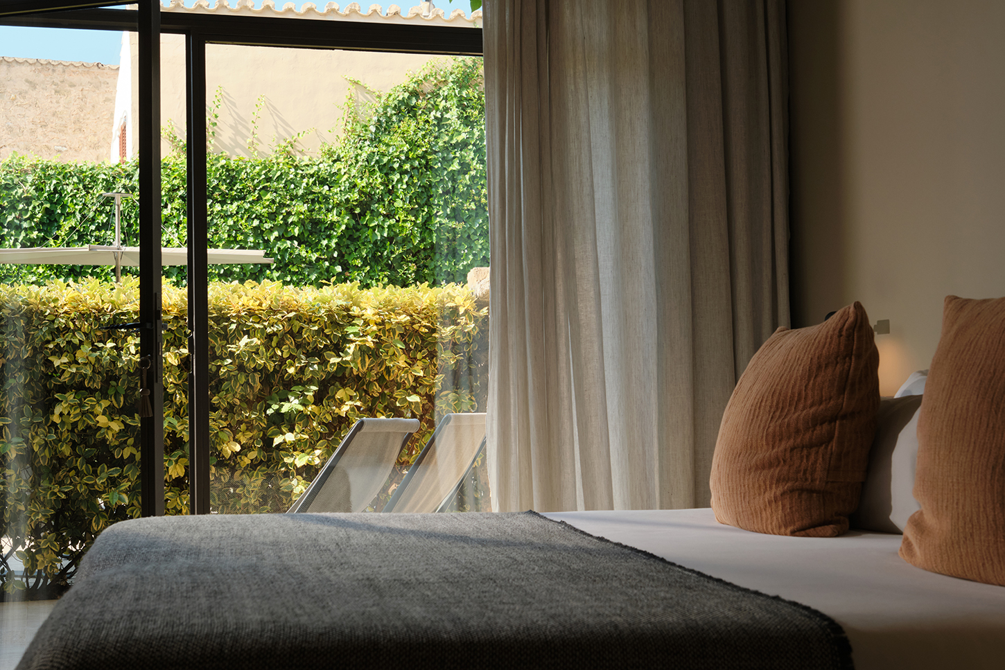 Double or Twin Deluxe with Terrace