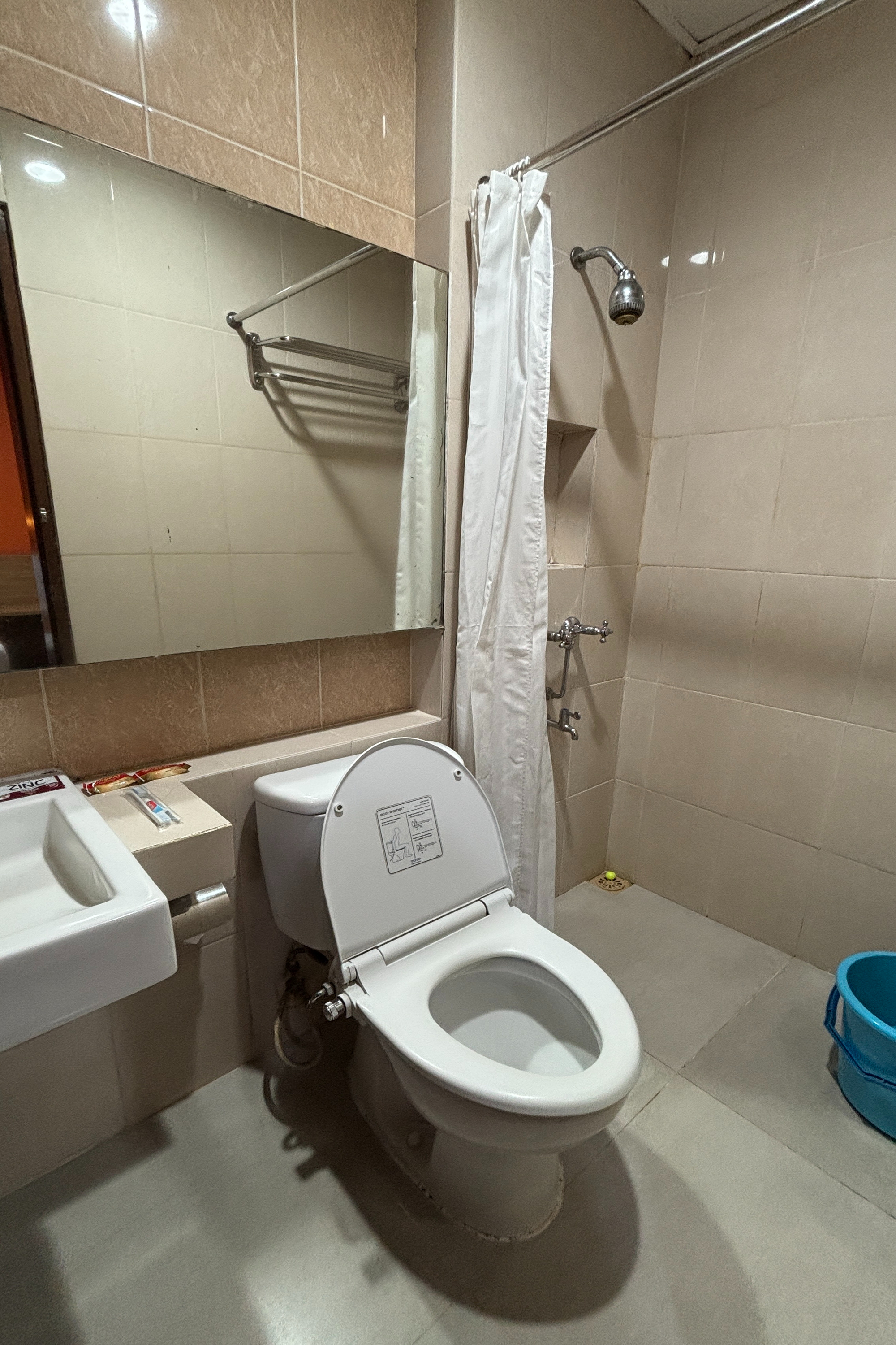 Double Deluxe King Bed